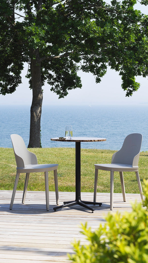 Cafe table Round Allez steel top with a black base
