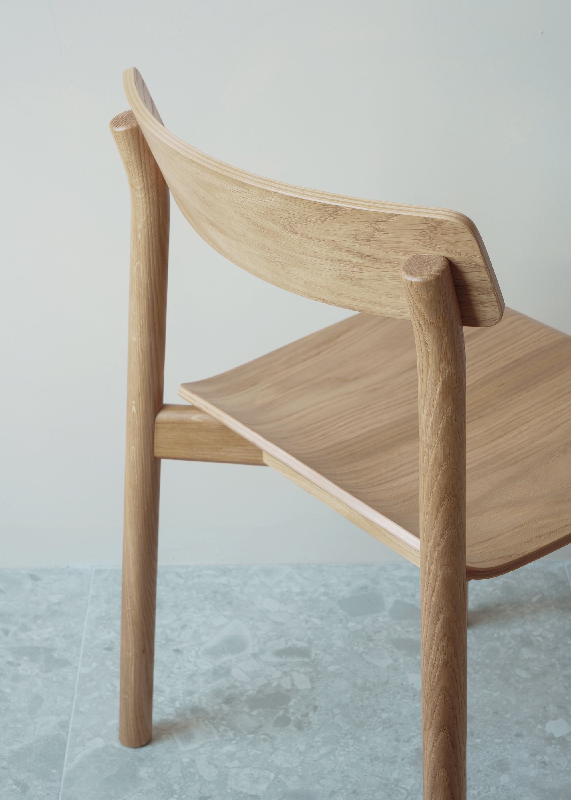 ARCHE chair oak wood