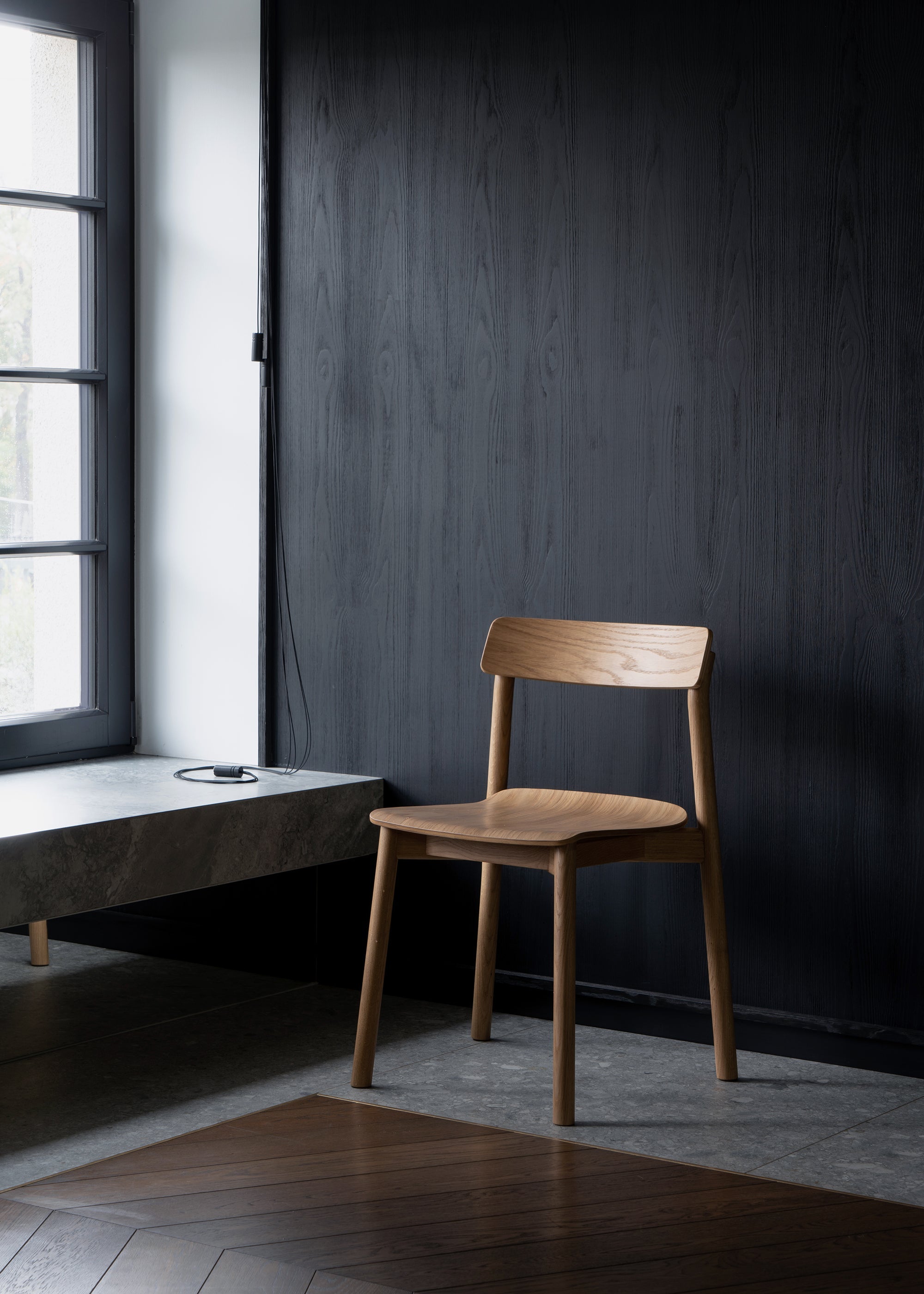 ARCHE chair oak wood
