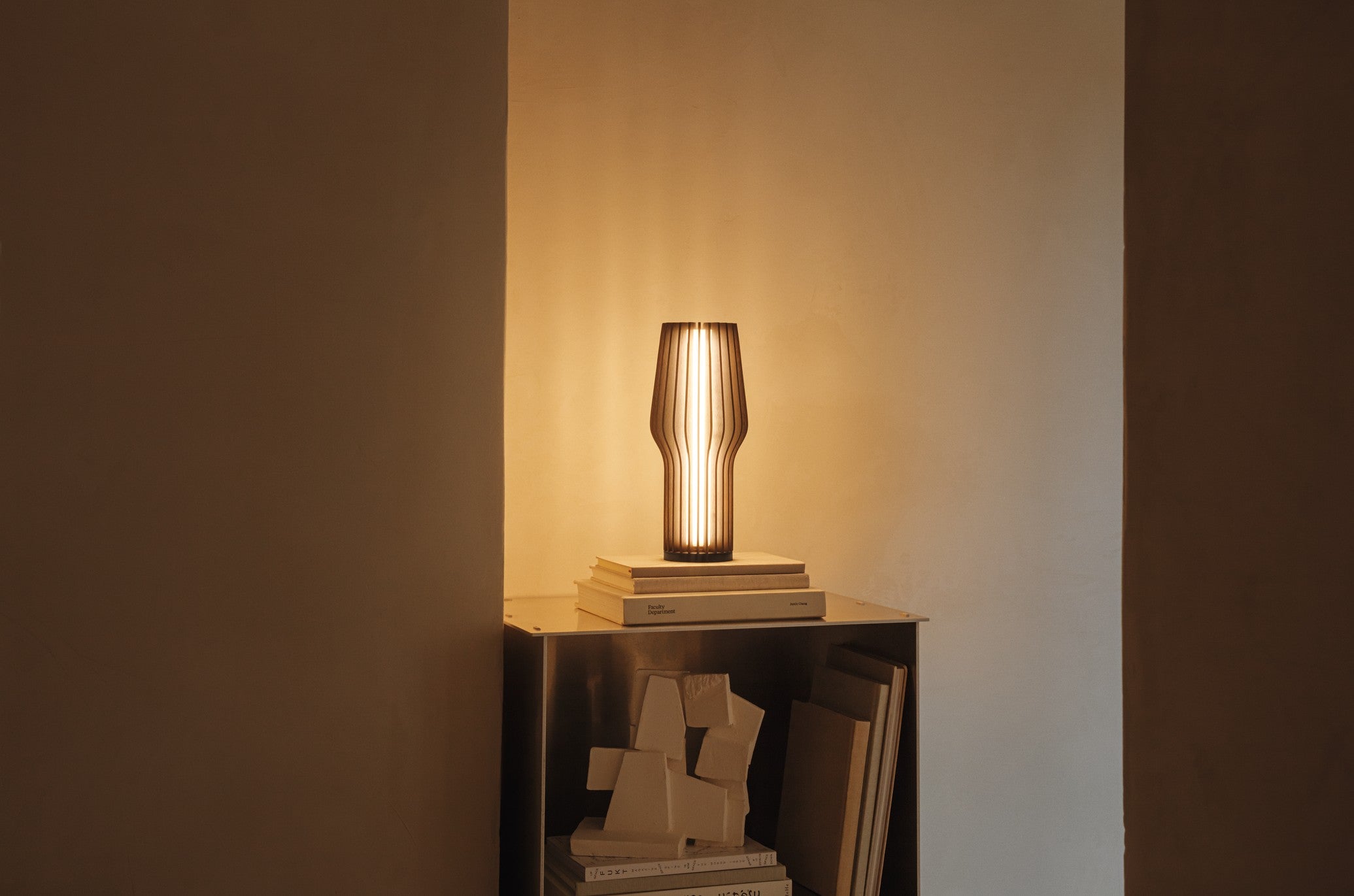 Portable lamp RADIANT black