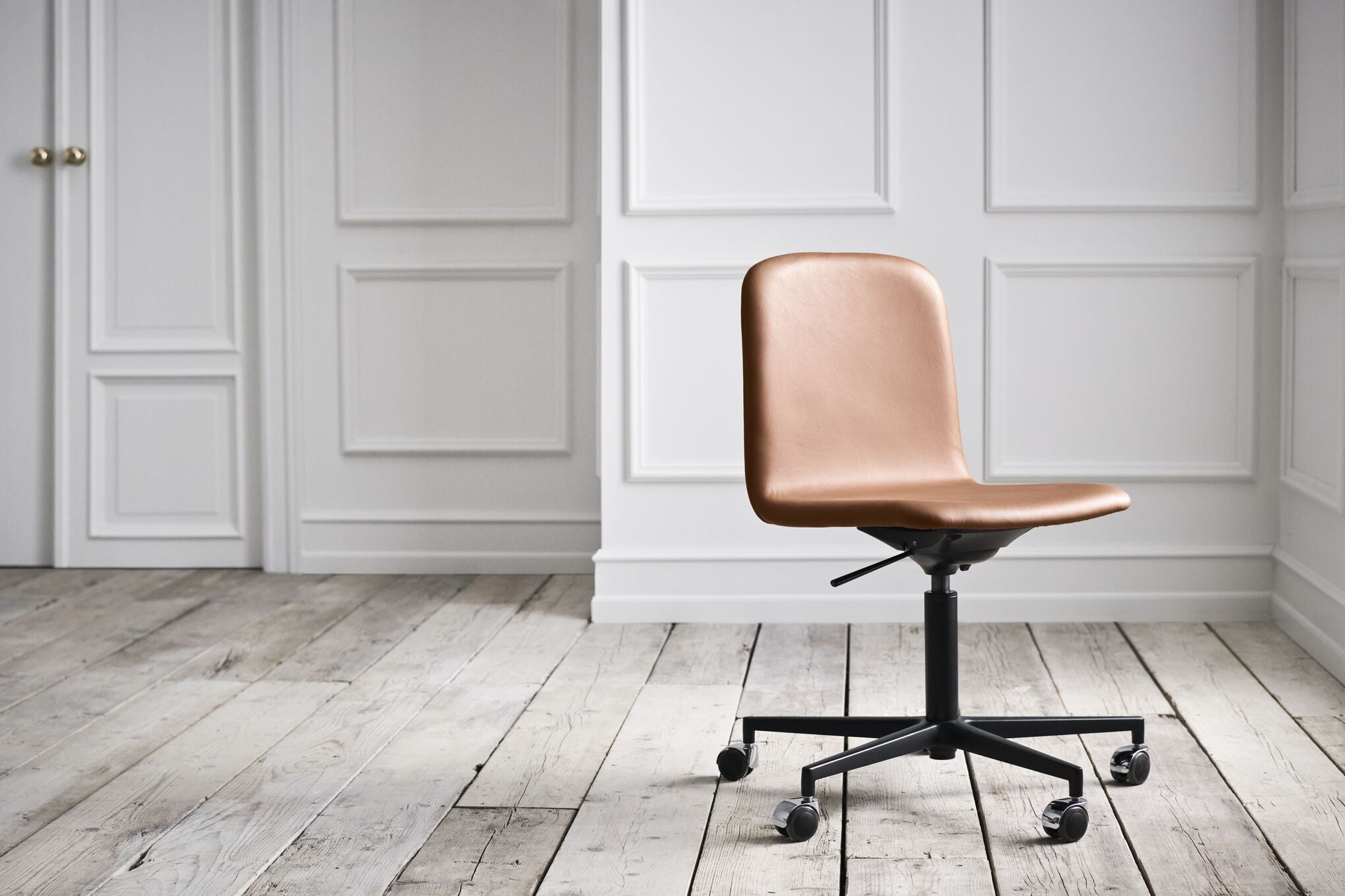 Palm office chair Oak veneer with a metal base