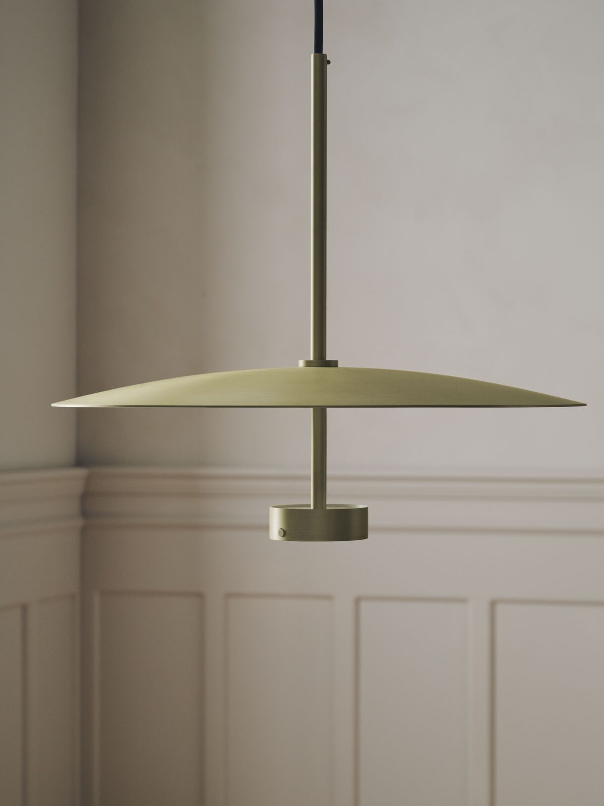 Gray reflection hanging lamp