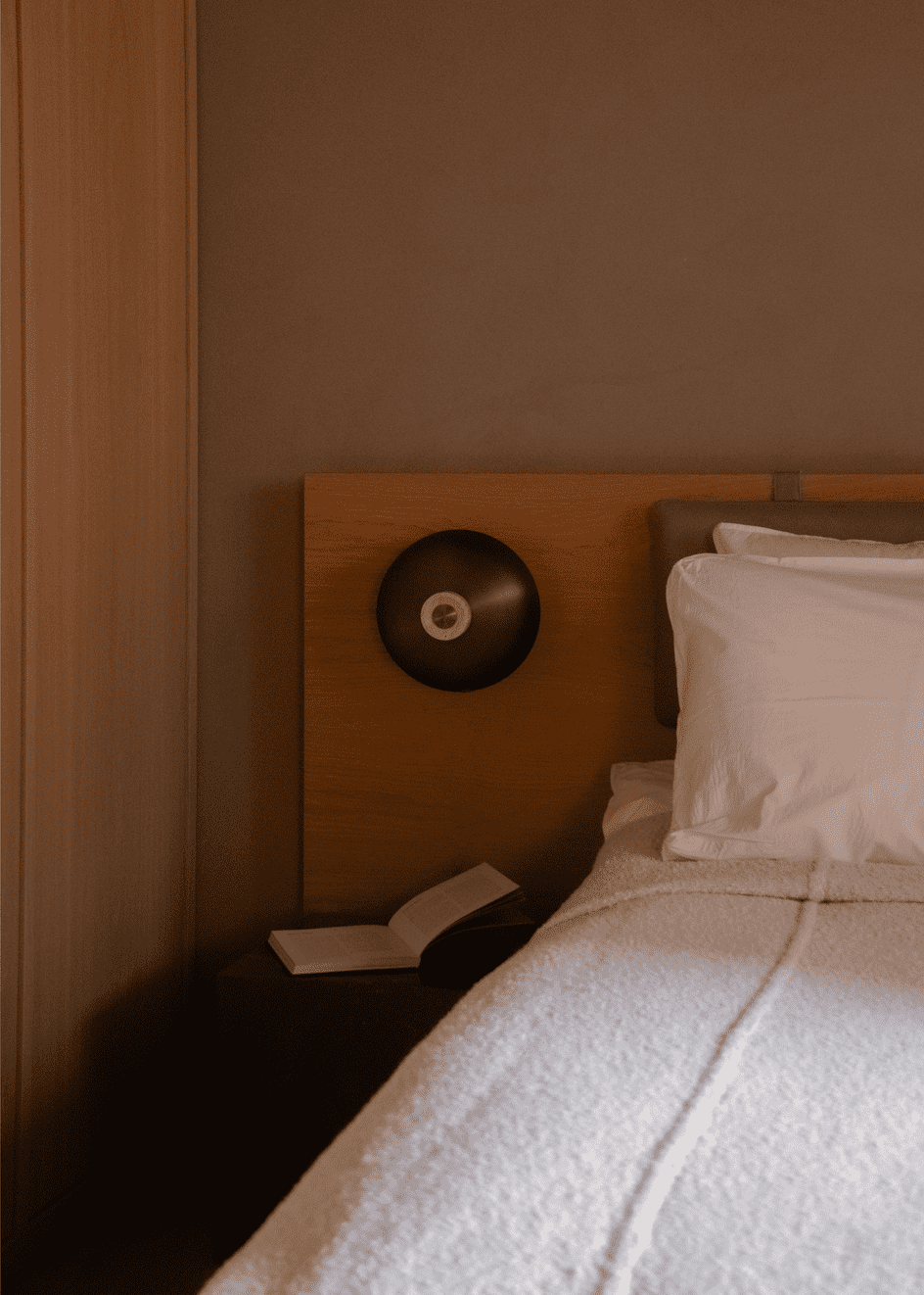 REVERSE wall lamp brown aluminum