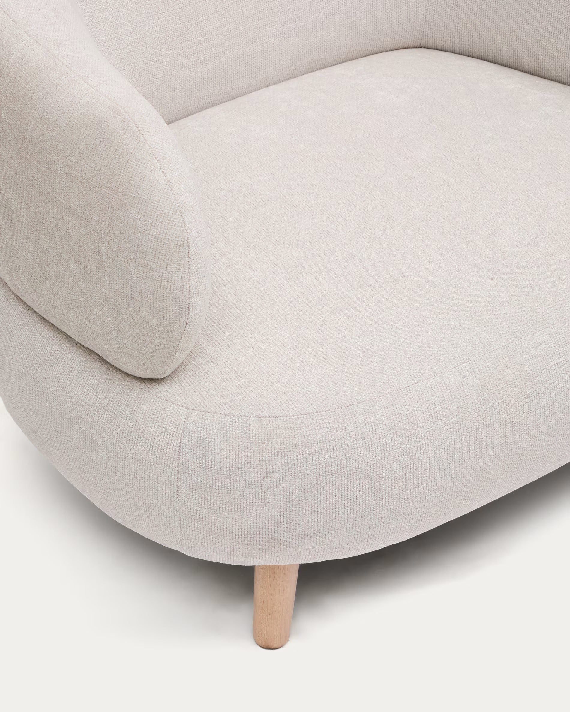 LUISA Perlmutt-Chenille-Sessel mit Gestell aus massiver Buche
