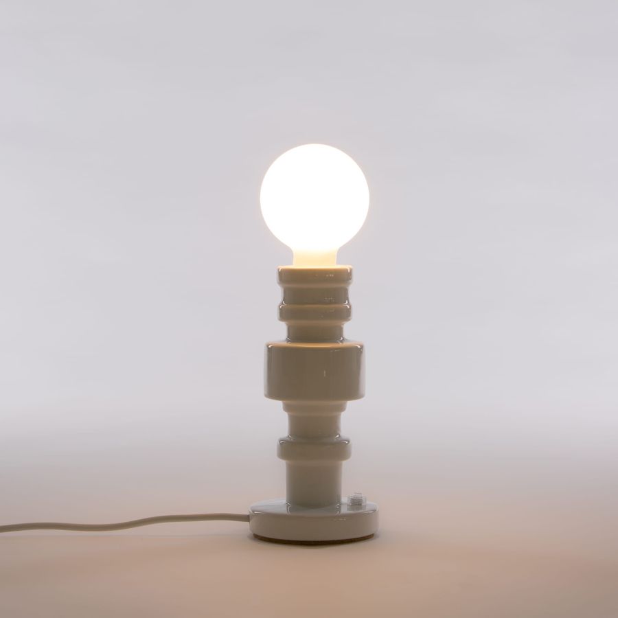 Lampa stołowa TURN biały Seletti    Eye on Design