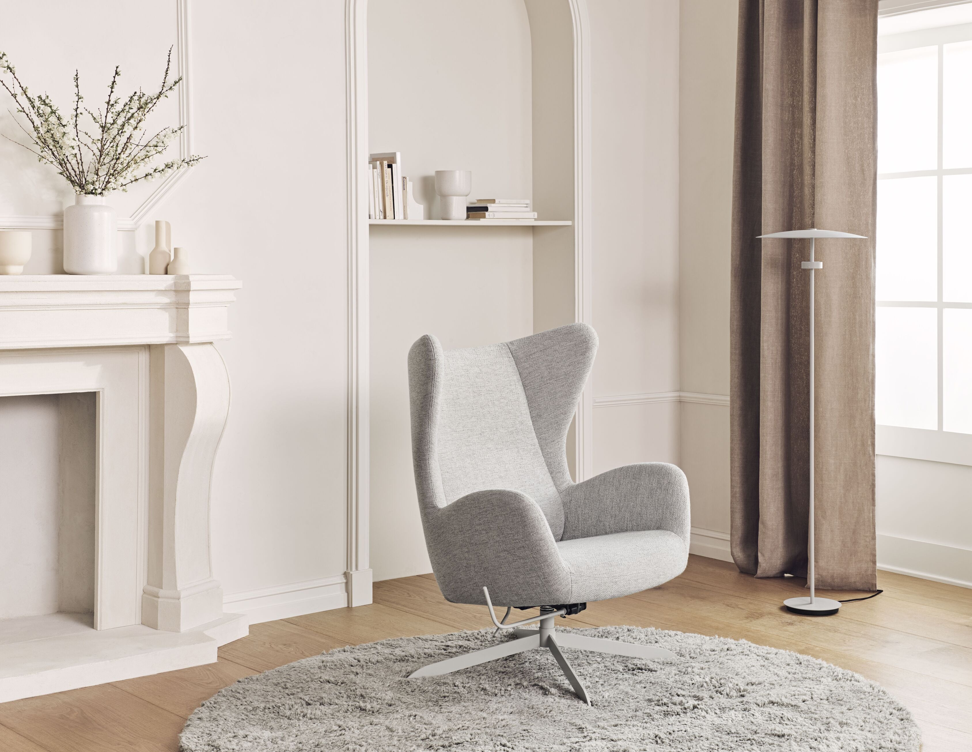 Solo curated edition chair gray base