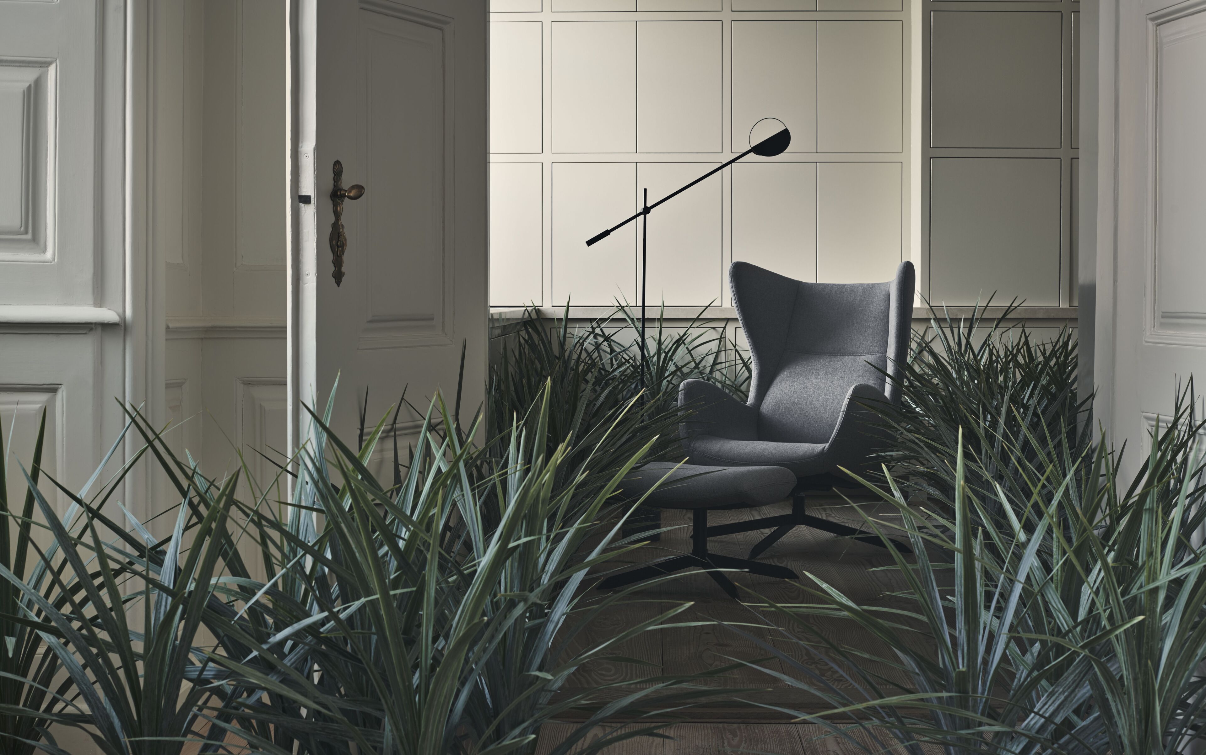 Solo curated edition chair gray base