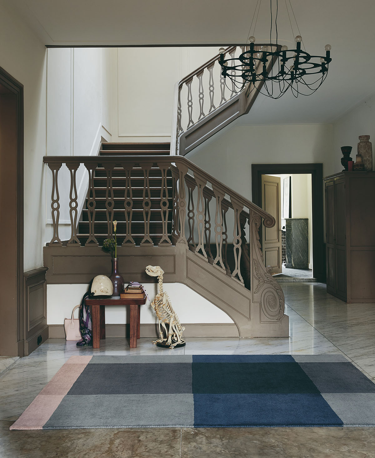 Plaid gray rug blue