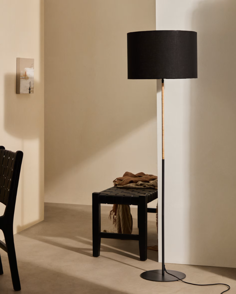 Canar black floor lamp