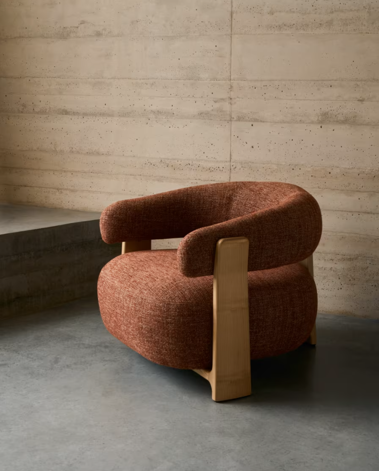 Red granite armchair from a wooden base