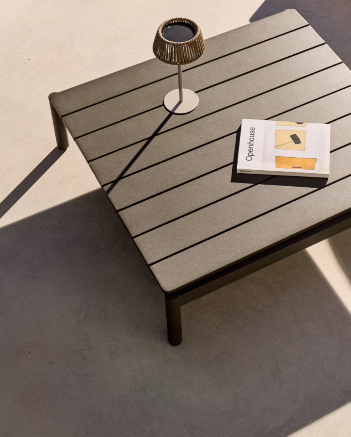 External coffee table Sorells green aluminum