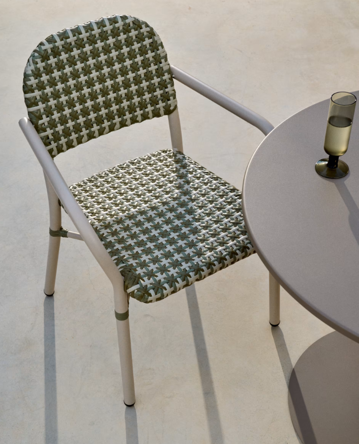 Tuccia Rattan garden chair with an aluminum base [Julia]