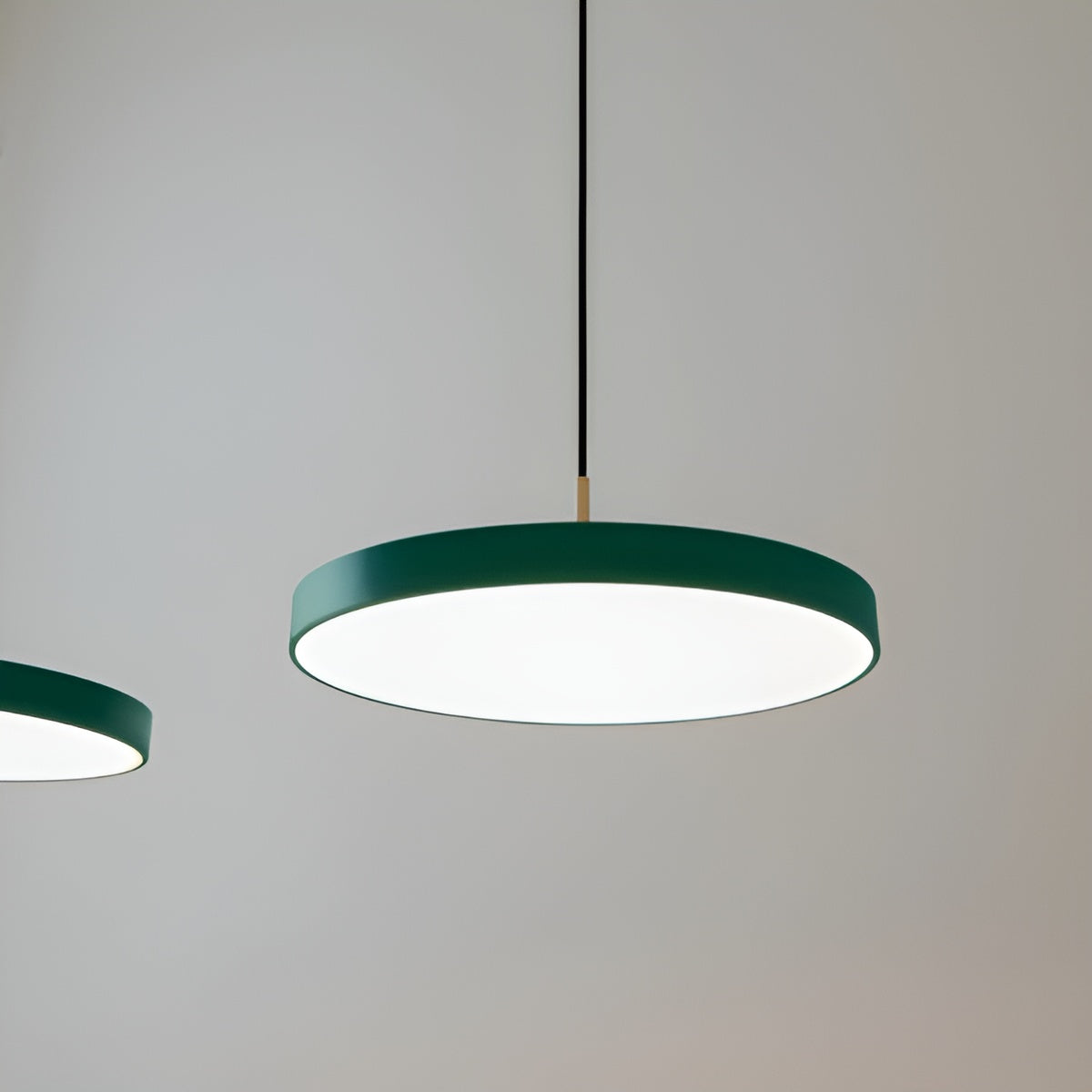 Lampa wisząca ASTERIA PLUS ciemnozielony ze złotą wstawką