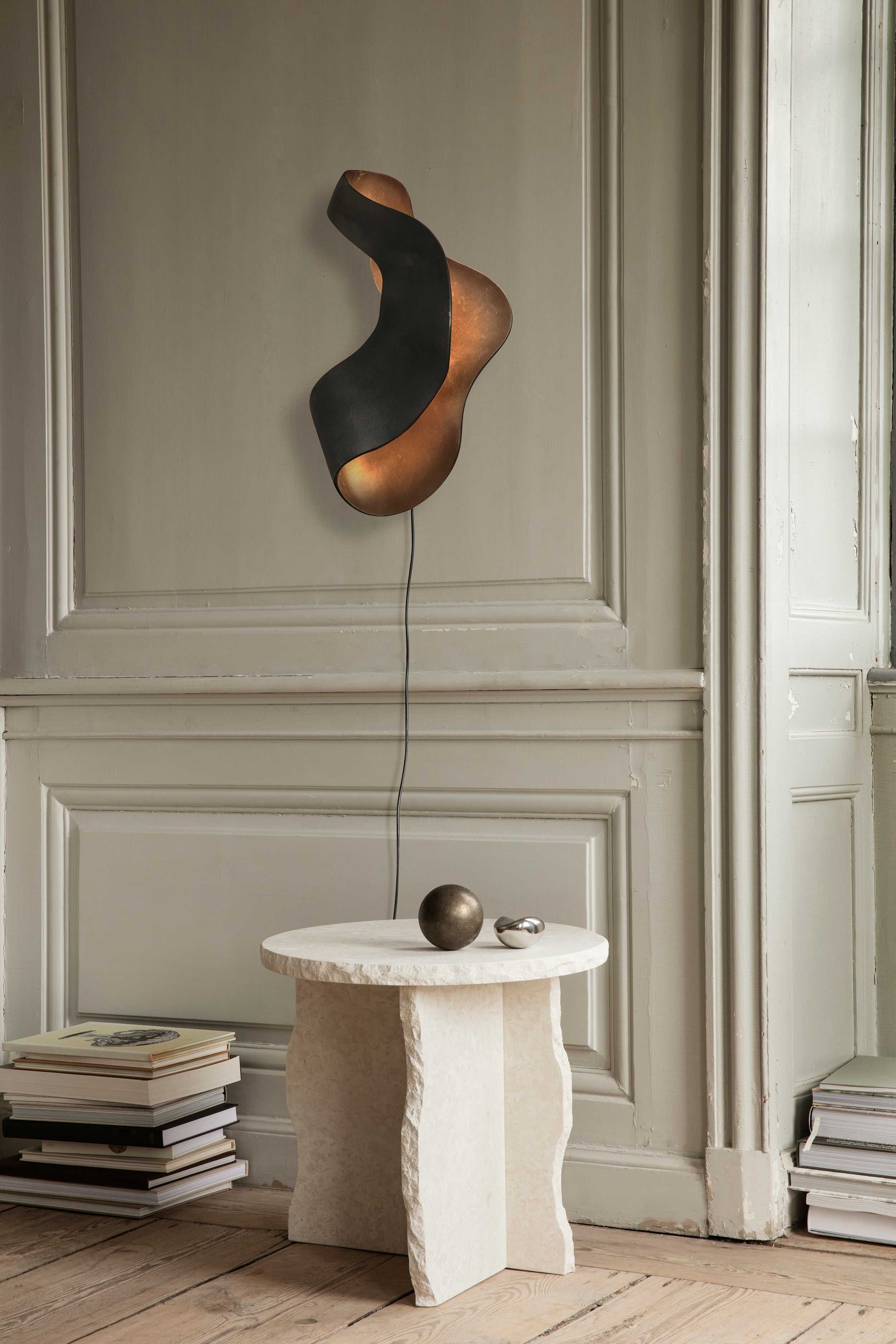 Lampa ścienna OYSTER czarny