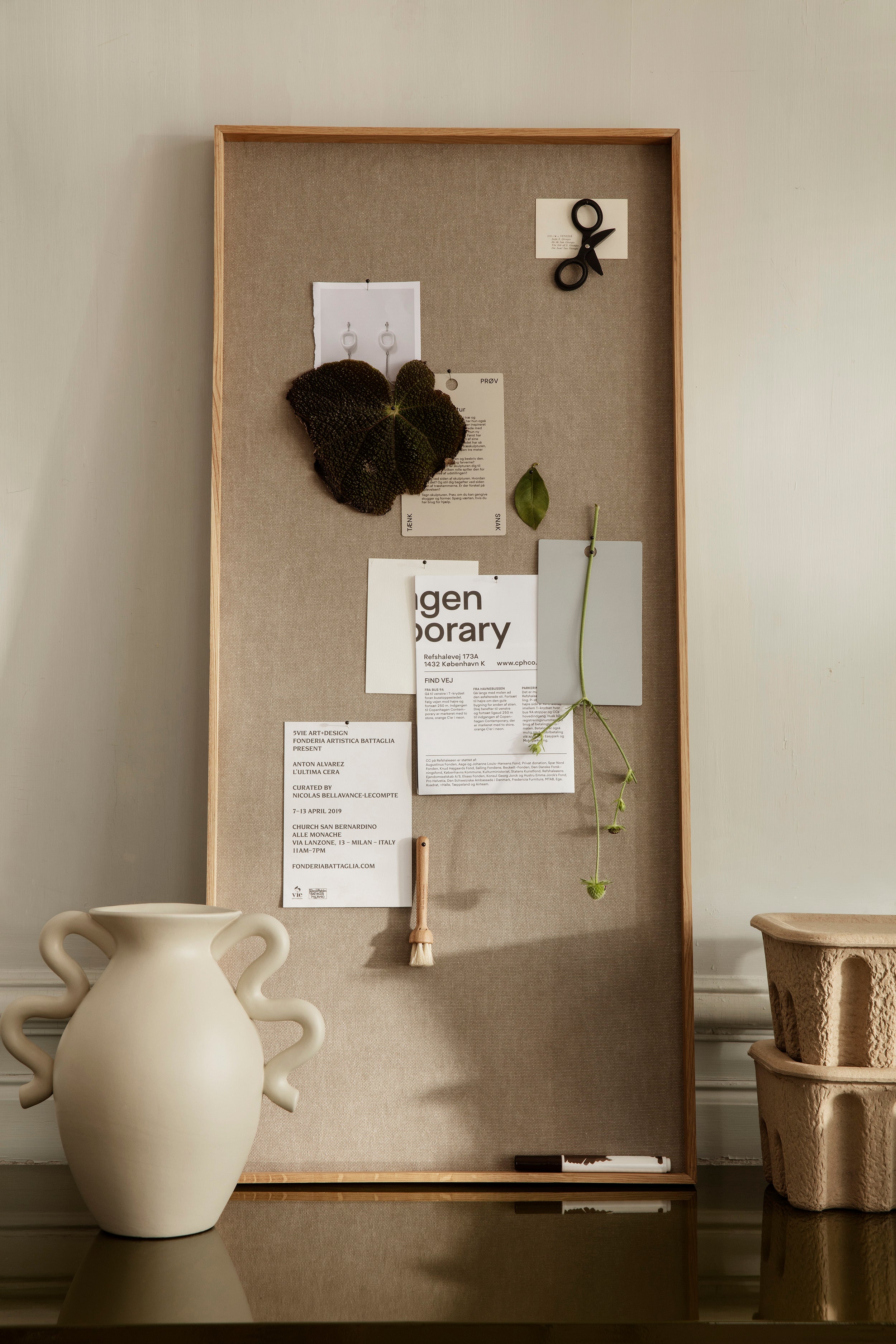 SZENE PINWAND SCHMAL Korktafel Eichenholz