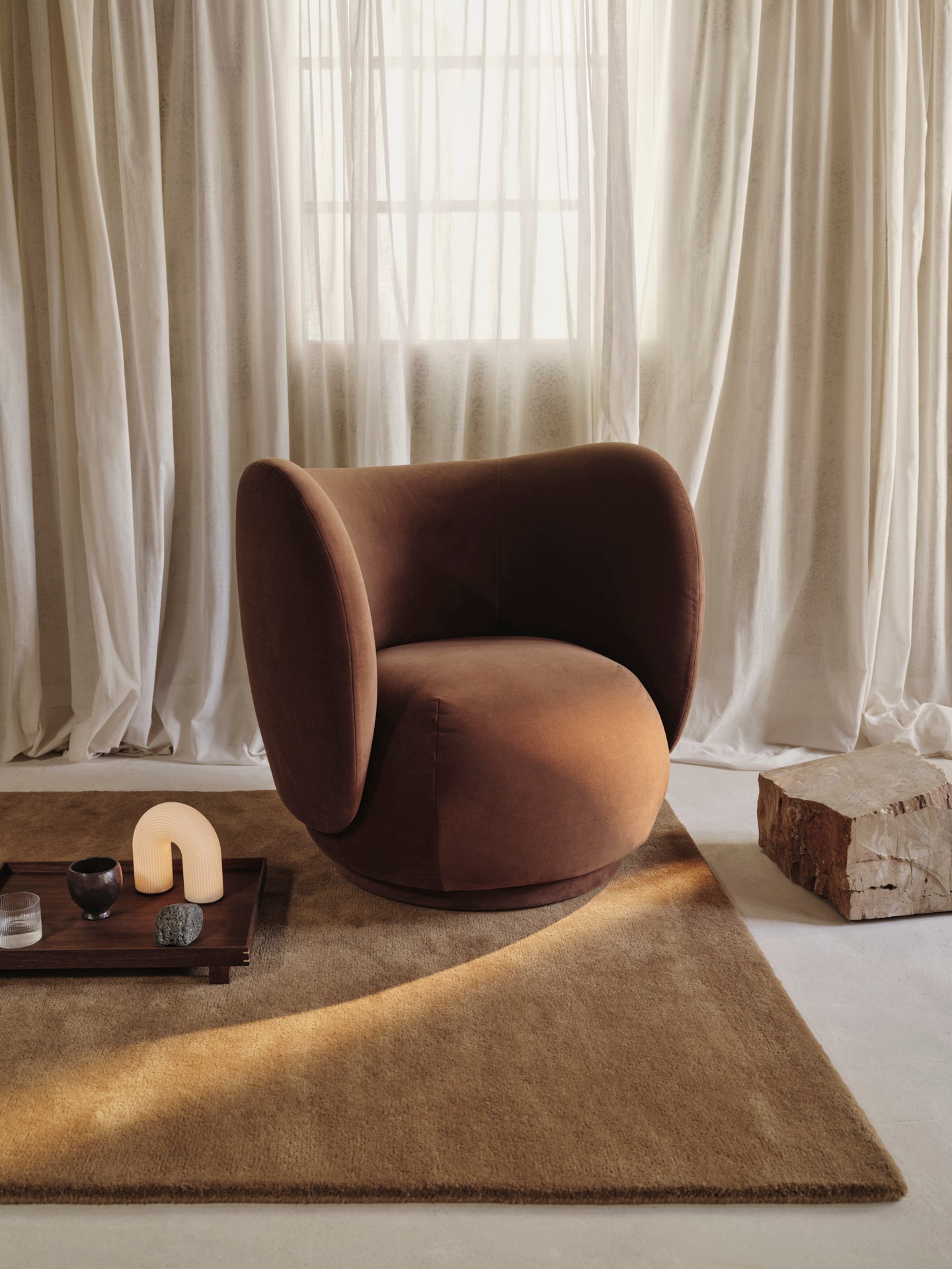 Fotel RICO LOUNGE Brushed złamana biel