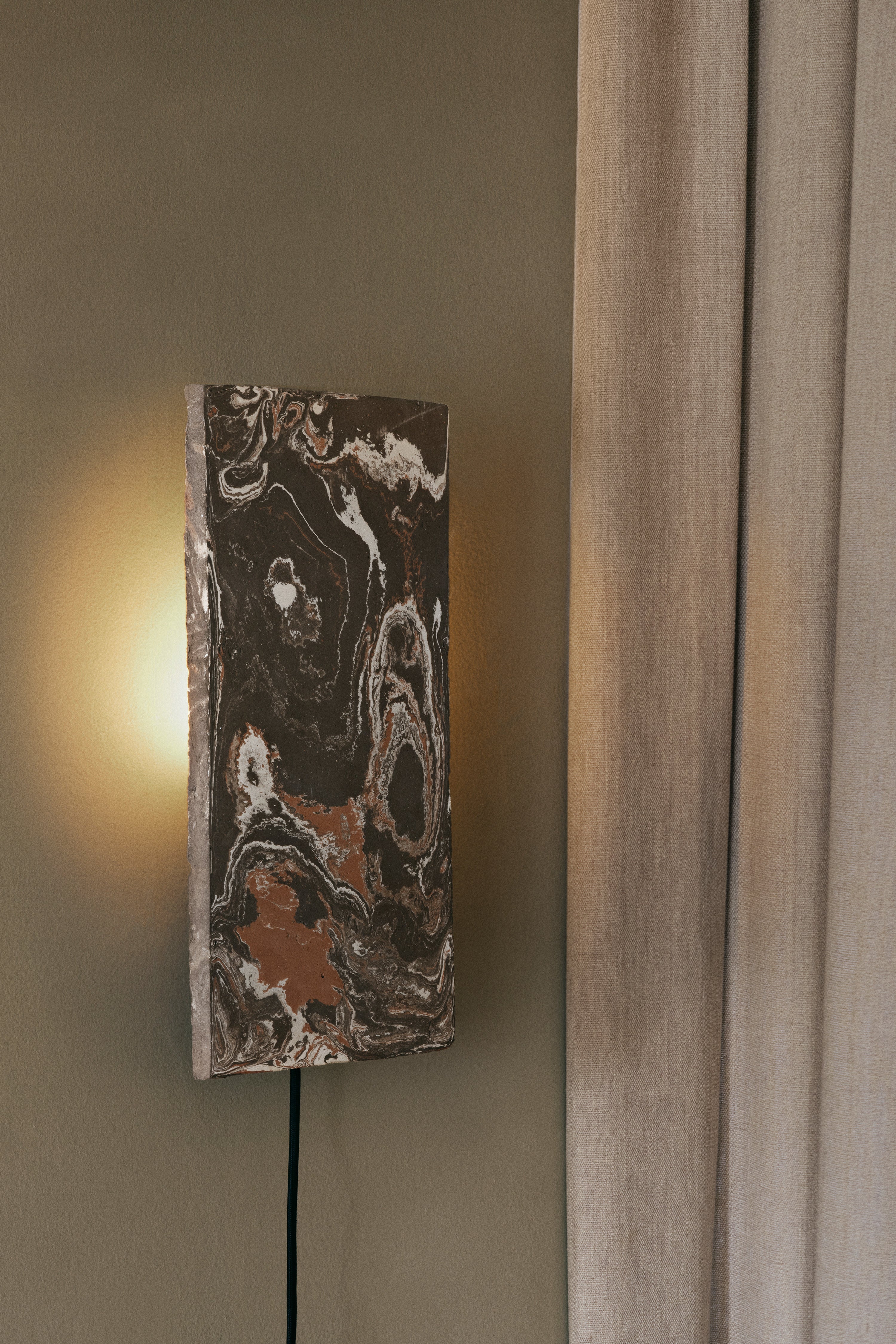 Lampa ścienna ARGILLA marmurkowy brązowy