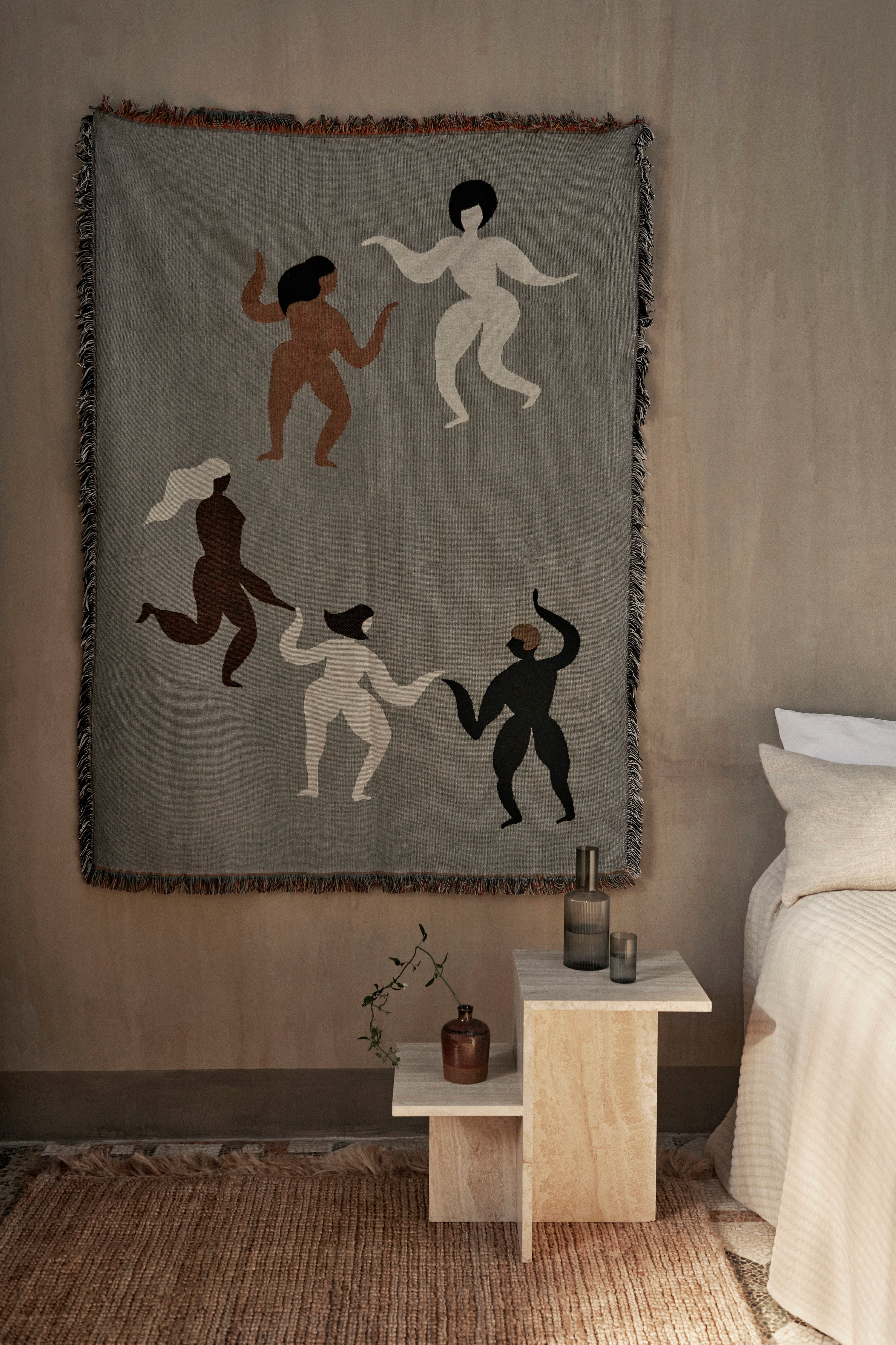 FREE TAPESTRY bedspread light gray with brown