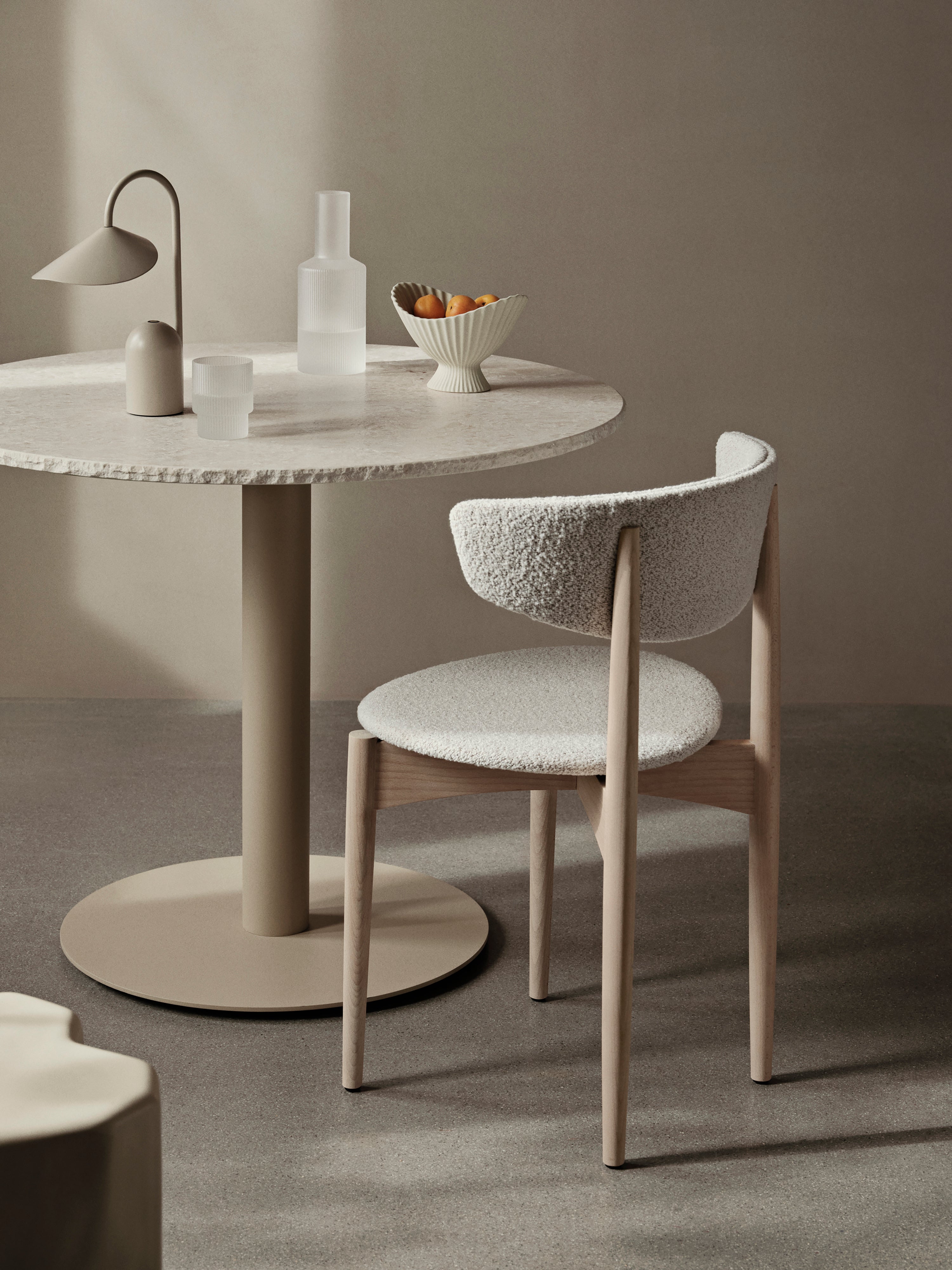 Round table mineral beige base