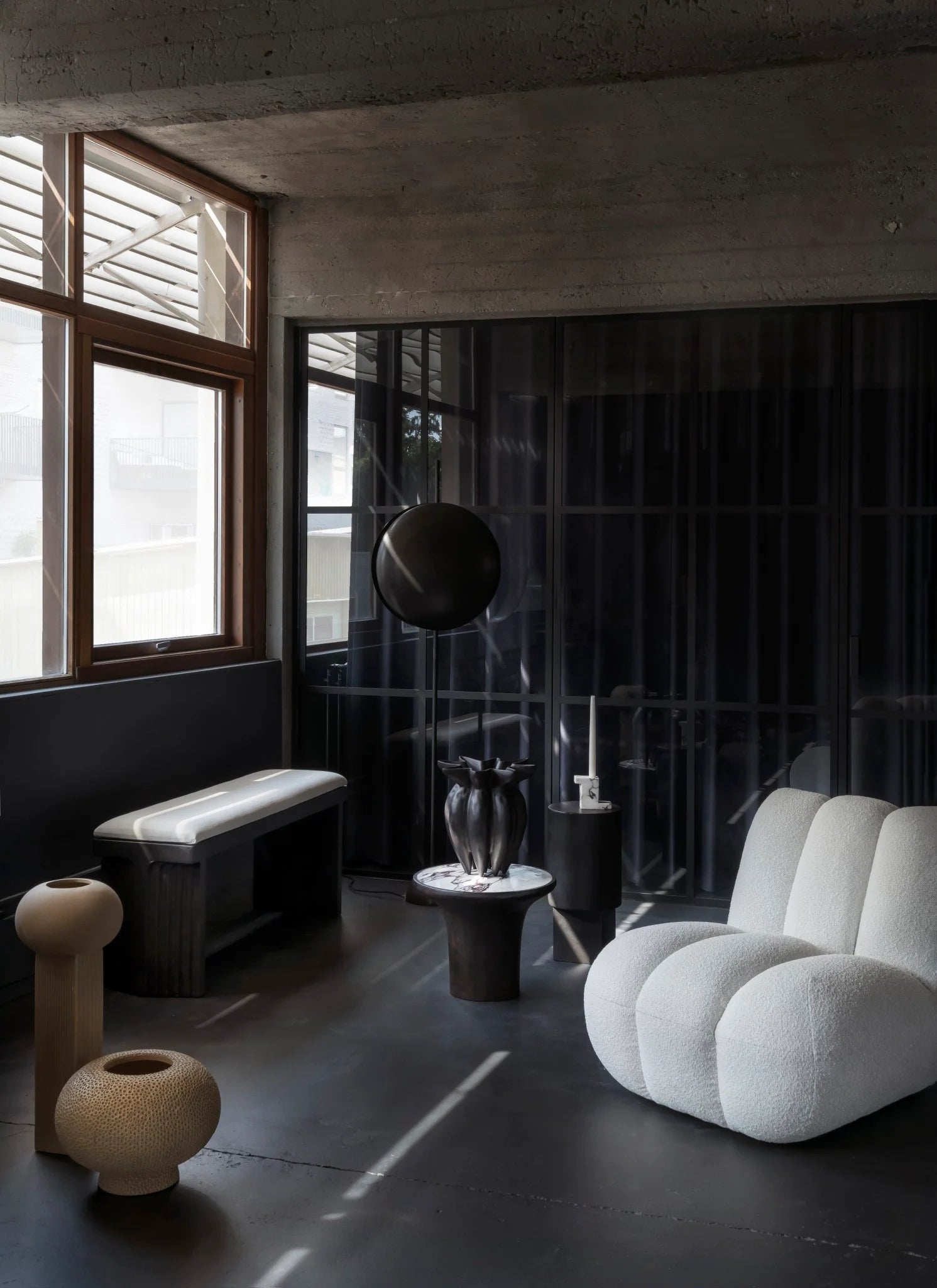 Fotel TOE boucle jasnobeżowy 101 Copenhagen    Eye on Design