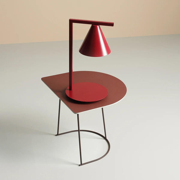 Lampa biurkowa FORM czerwony Artera    Eye on Design