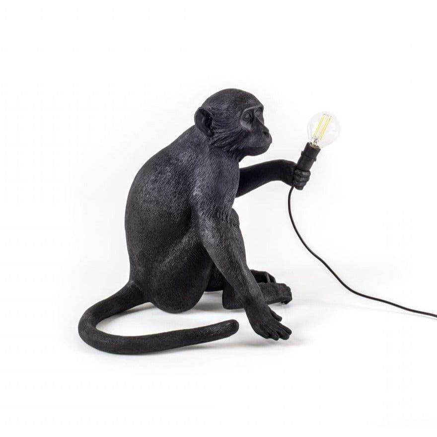 Lampa MONKEY SITTING czarny Seletti    Eye on Design