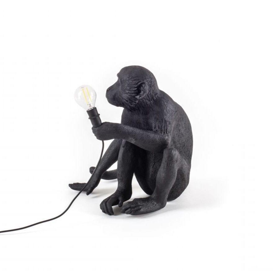 Lampa MONKEY SITTING czarny Seletti    Eye on Design