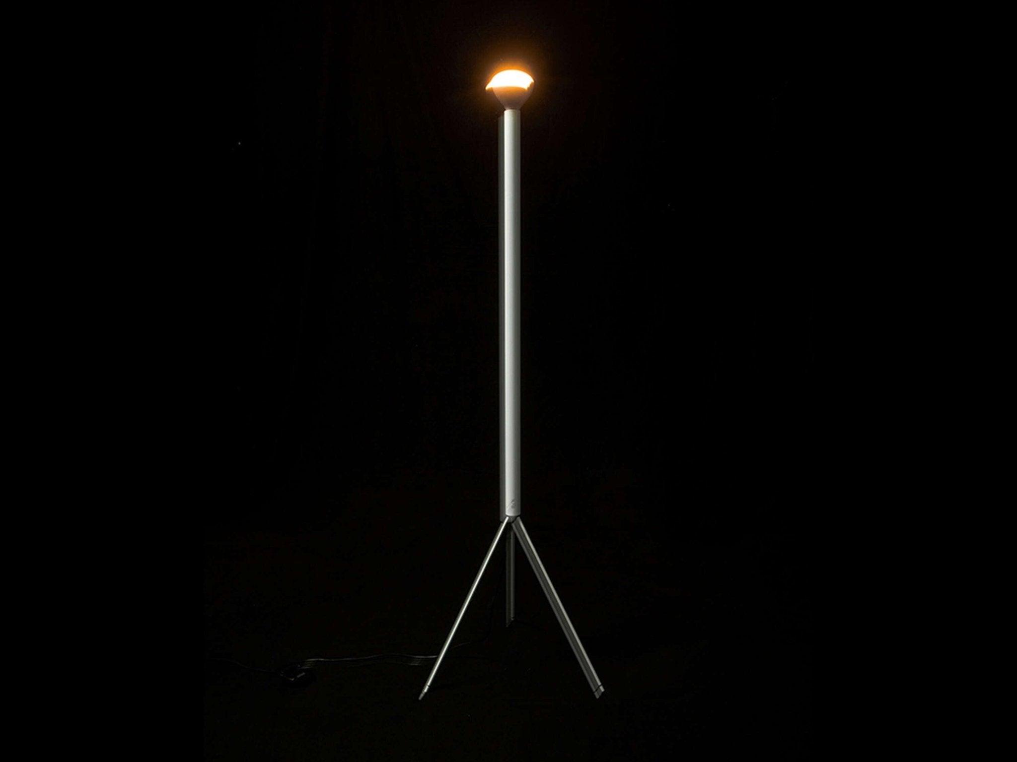 Lampa podłogowa LUMINATOR biały Flos    Eye on Design