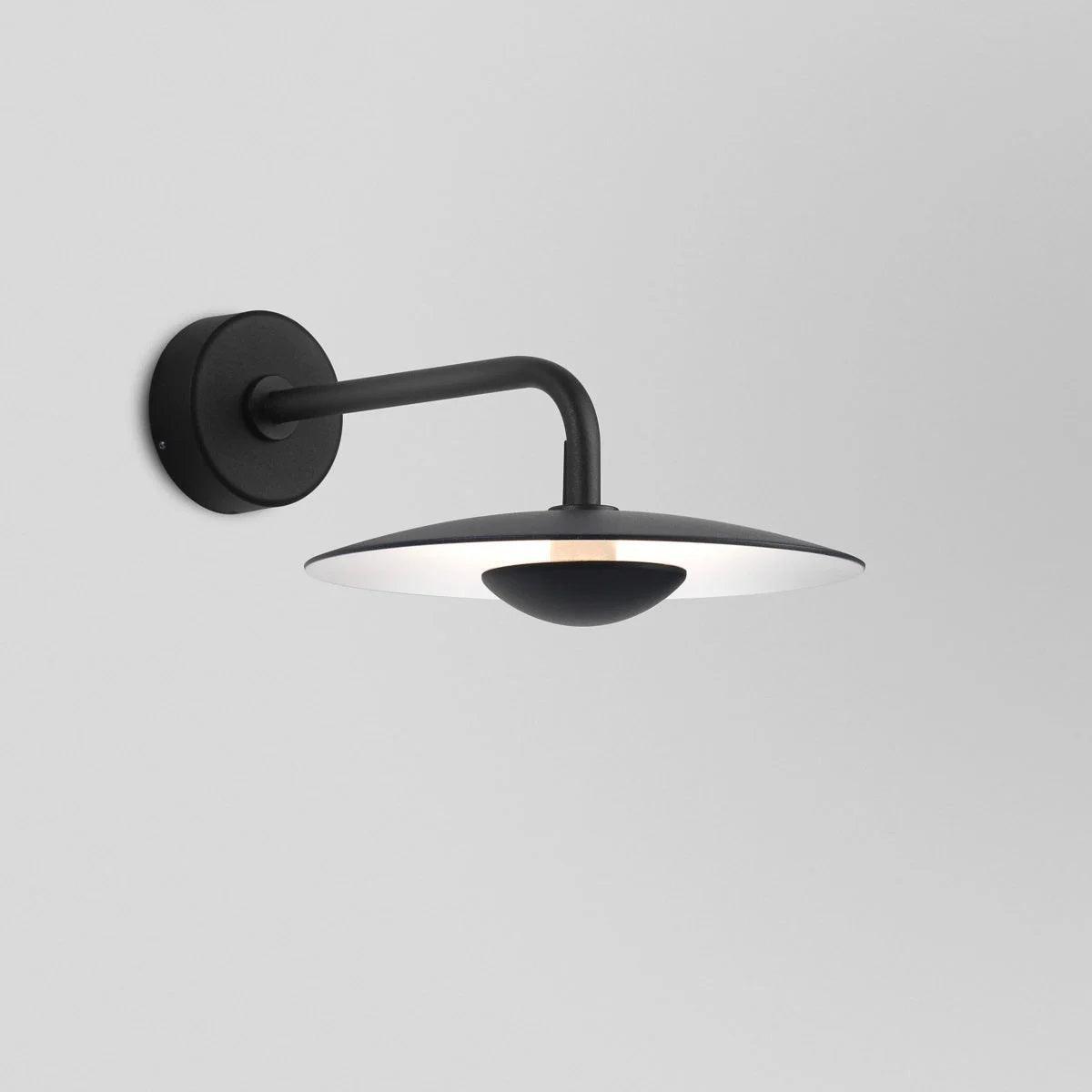 Lampa ścienna zewnętrzna GINGER biały Marset    Eye on Design