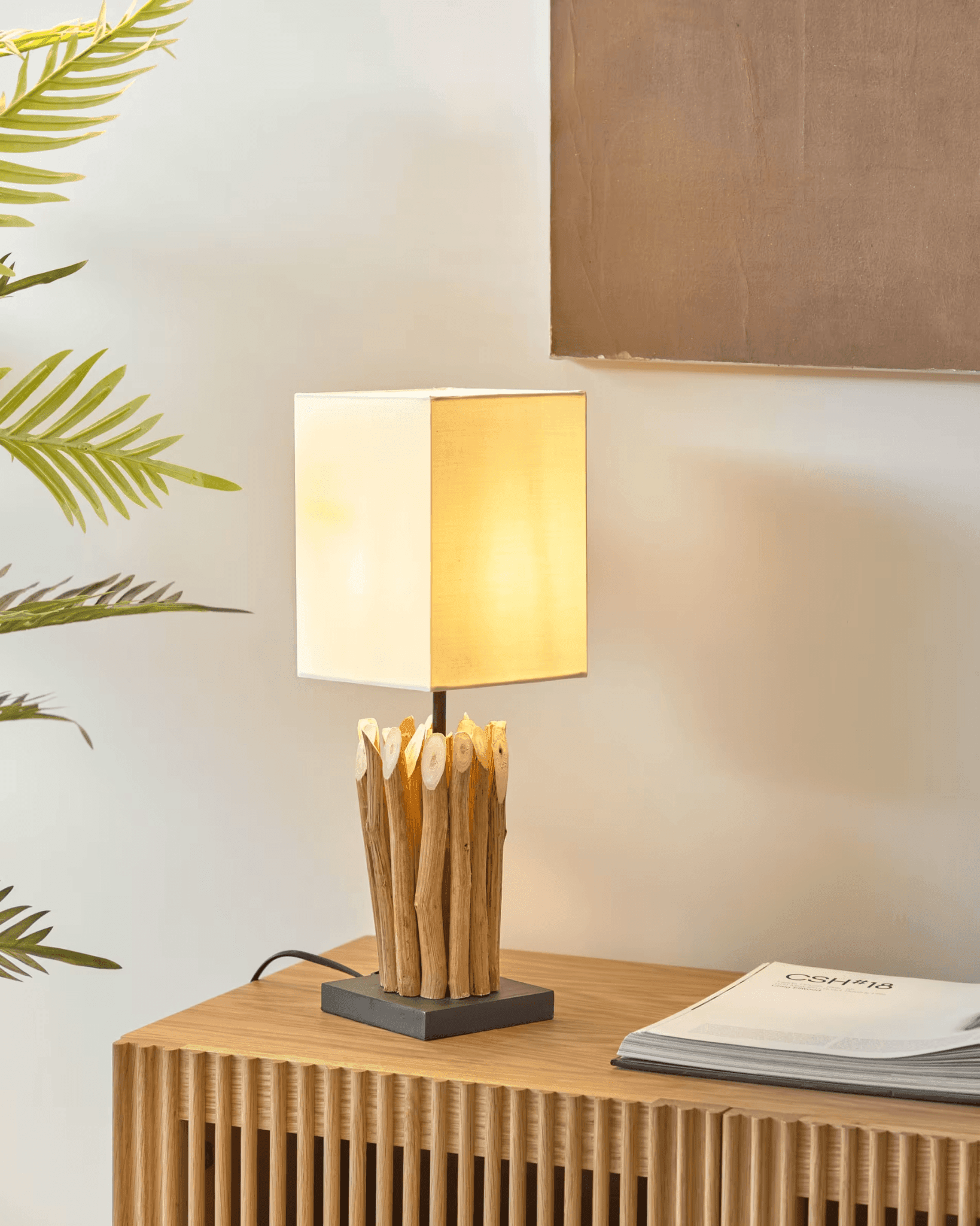 Lampa stołowa BOOP lite drewno La Forma    Eye on Design