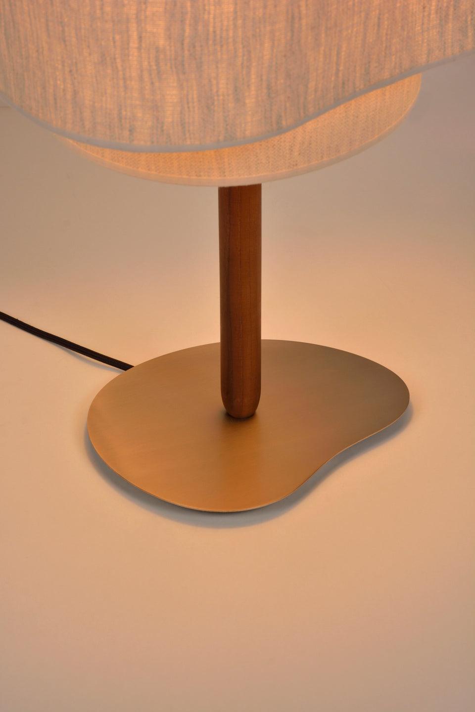 Lampa stołowa PEBBLE kremowy Market Set    Eye on Design