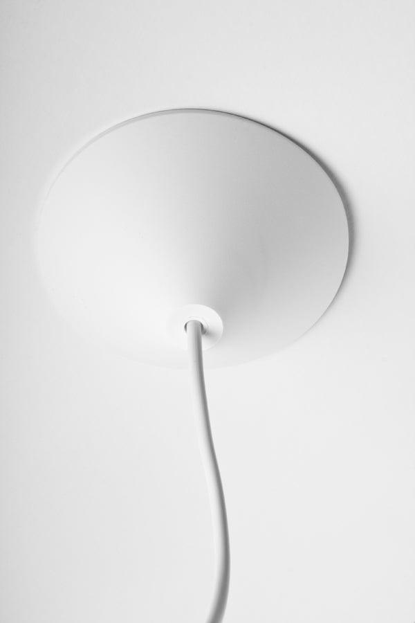 Lampa wisząca BEZA OVAL biała Loftlight    Eye on Design