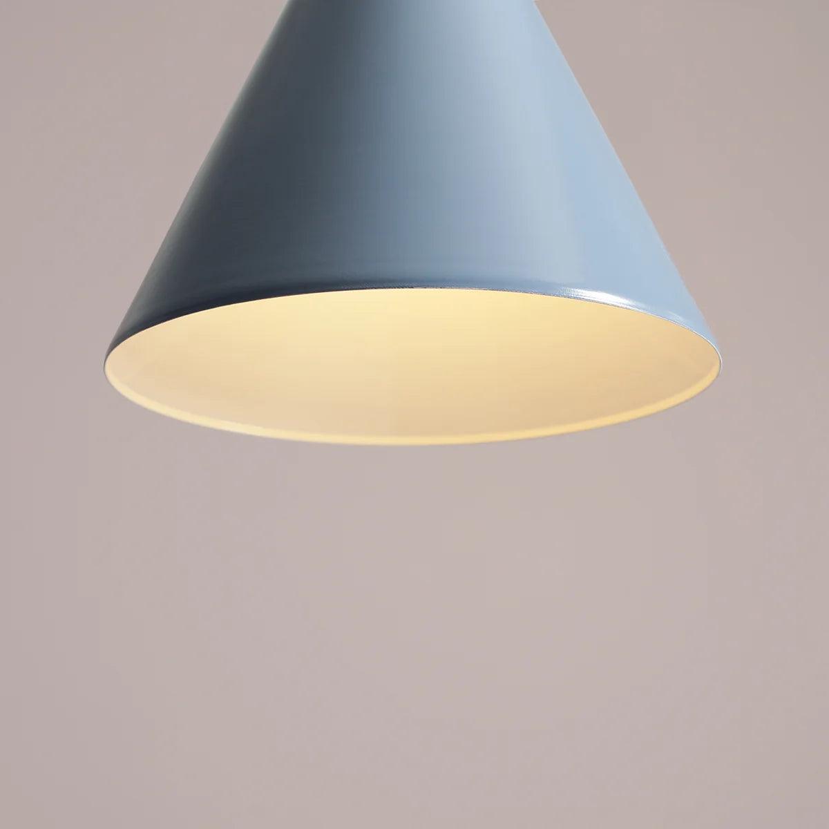 Lampa wisząca FORM niebieski Artera    Eye on Design