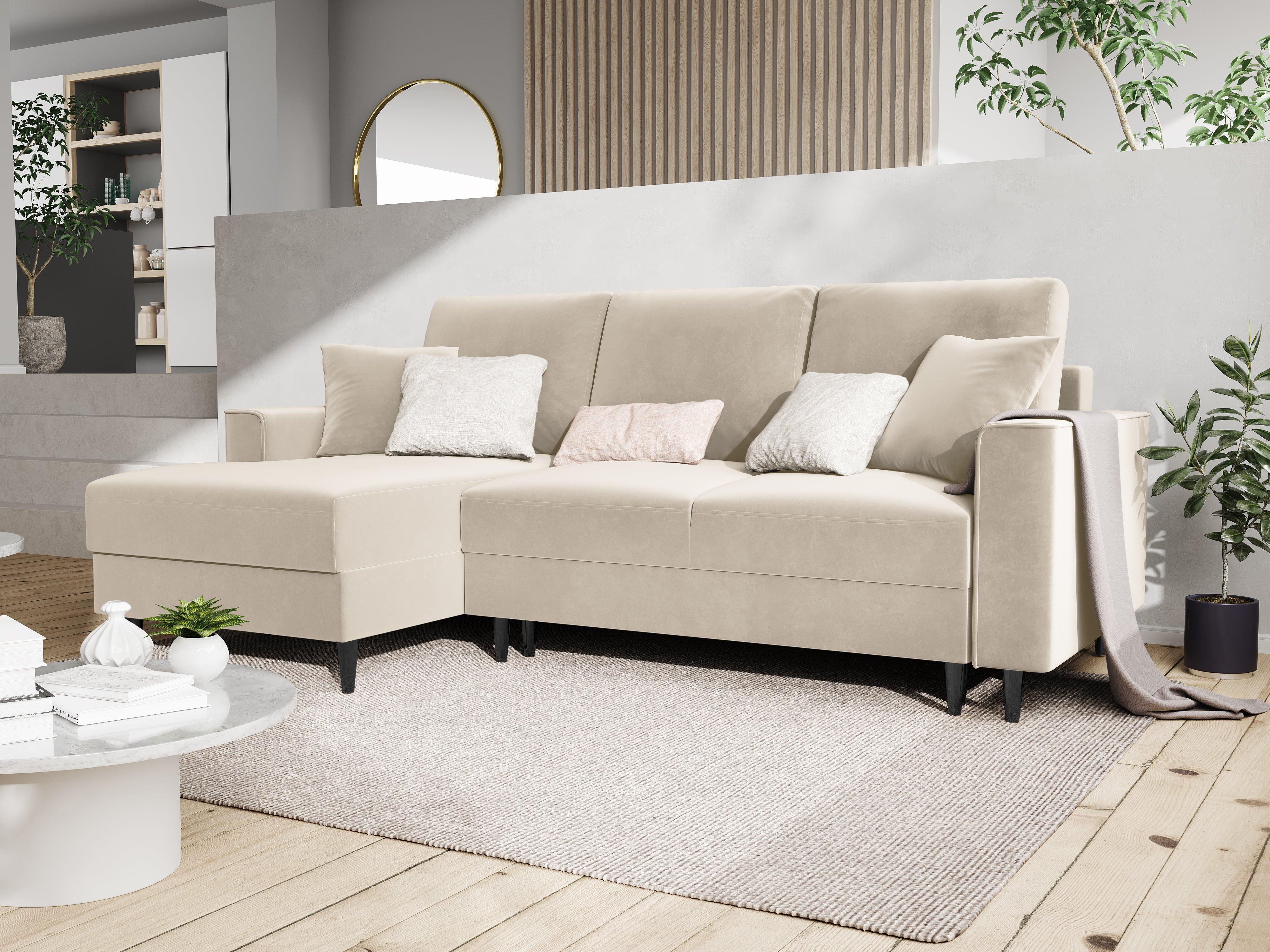 Narożnik lewostronny aksamitny z funkcją spania CARTADERA beżowy z czarną podstawą Mazzini Sofas    Eye on Design