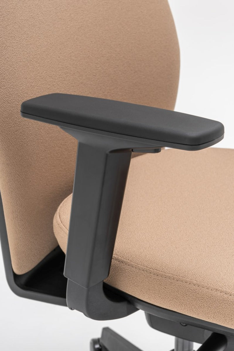 Armchair with upholstered EVO backrest adjustable base with wheels for hard surface