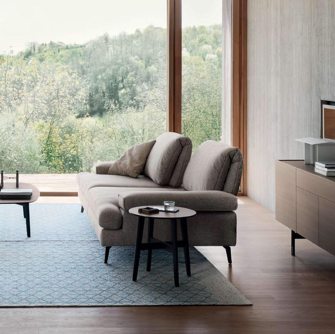 Sofa 3-osobowa LANDA czarna podstawa Calligaris    Eye on Design