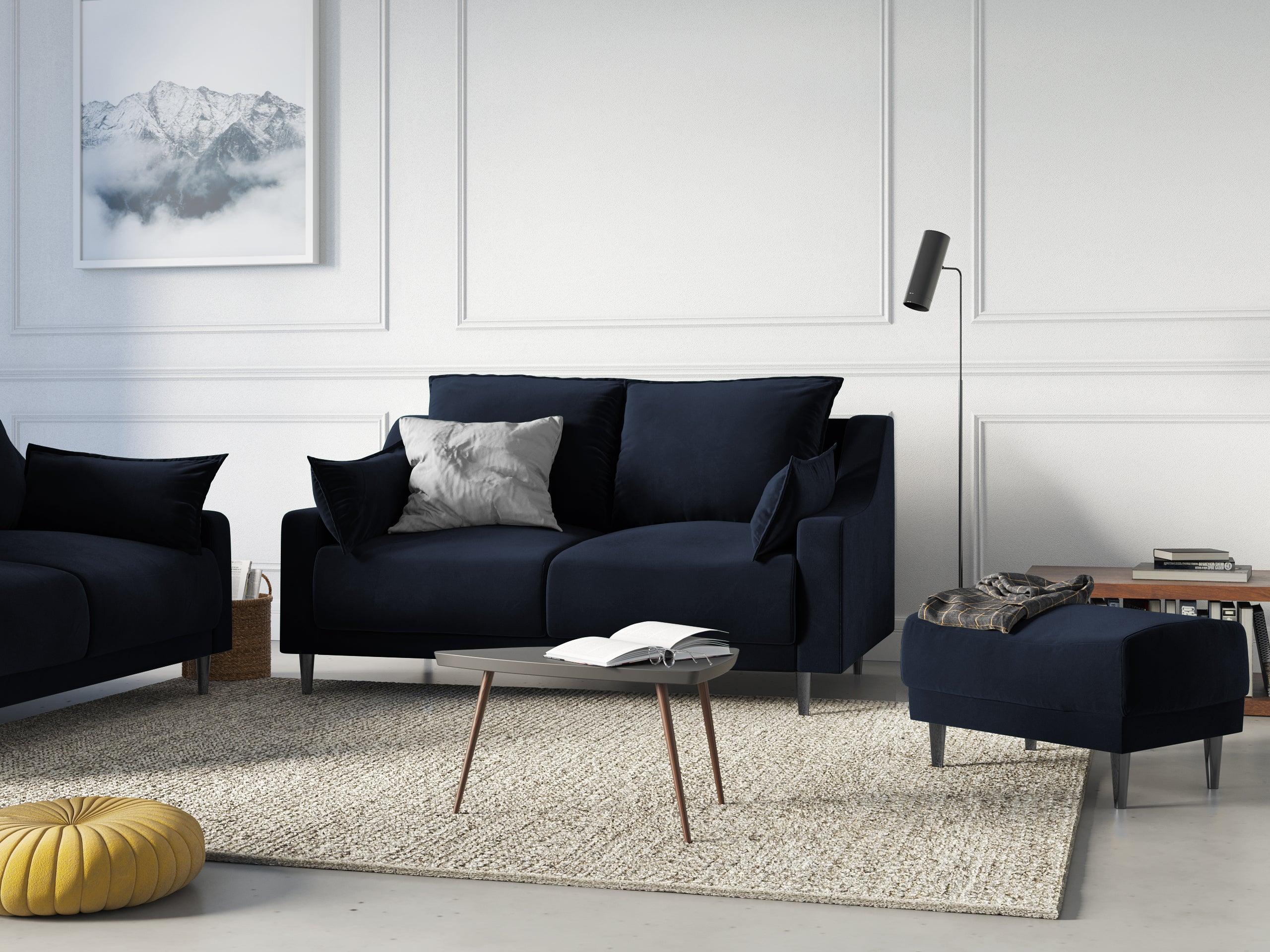 Sofa aksamitna 2-osobowa FREESIA ciemnoniebieski z czarną podstawą Mazzini Sofas    Eye on Design