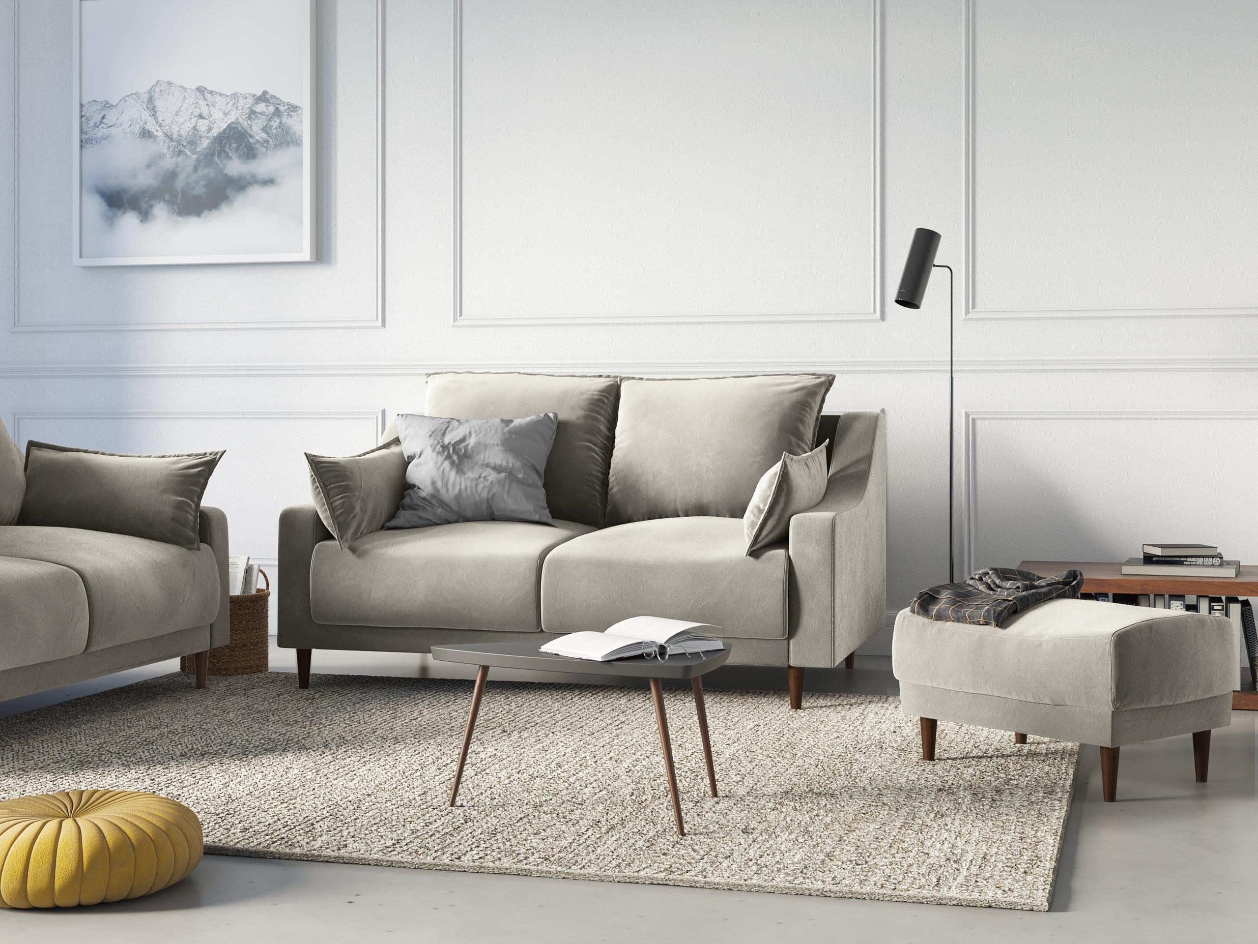 Sofa aksamitna 2-osobowa FREESIA jasnobeżowy z ciemnobrązową podstawą Mazzini Sofas    Eye on Design