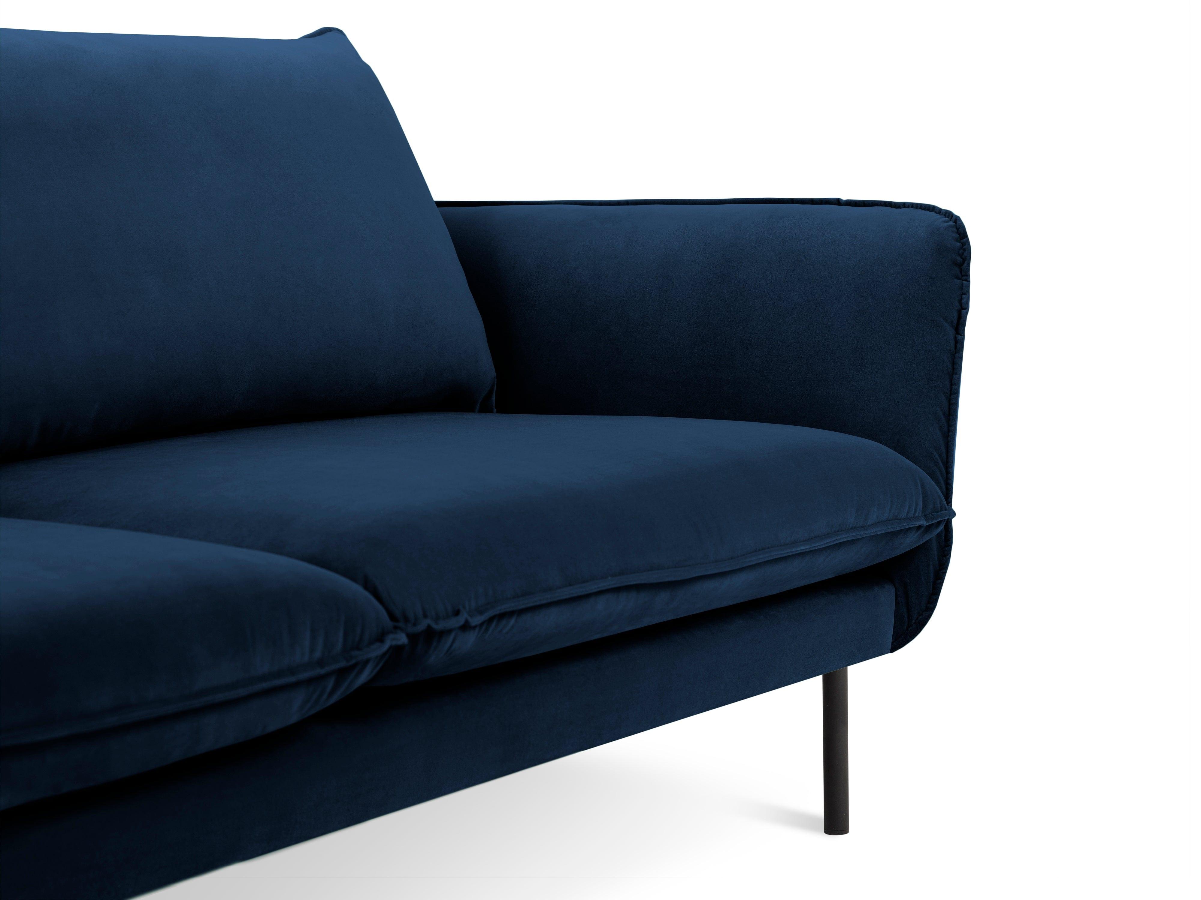 Sofa aksamitna 2-osobowa VIENNA niebieski z czarną podstawą Cosmopolitan Design    Eye on Design