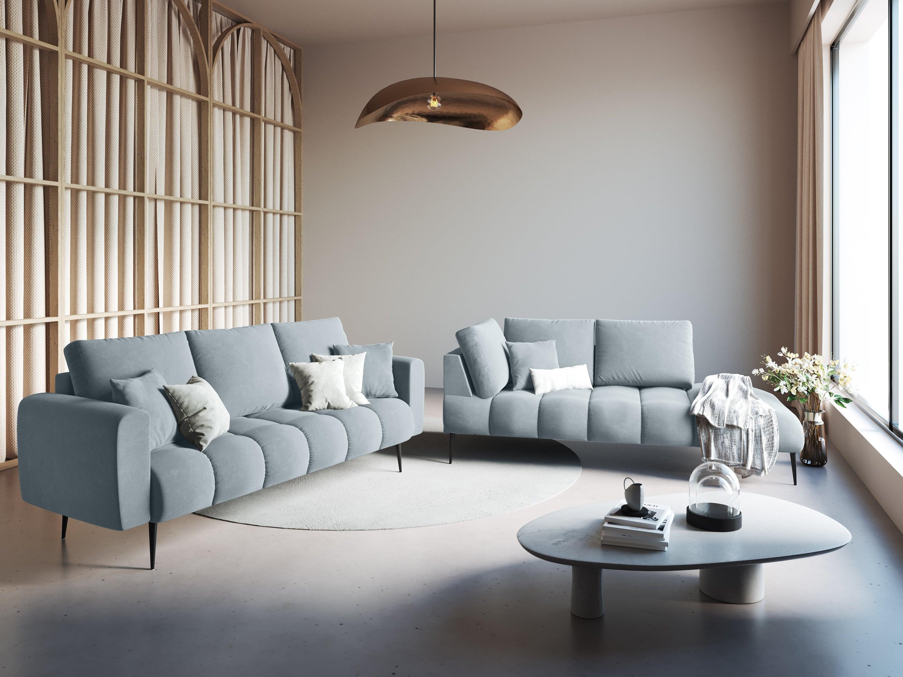 Sofa aksamitna 3-osobowa OCTAVE jasnoniebieski z czarną podstawą Interieurs 86    Eye on Design