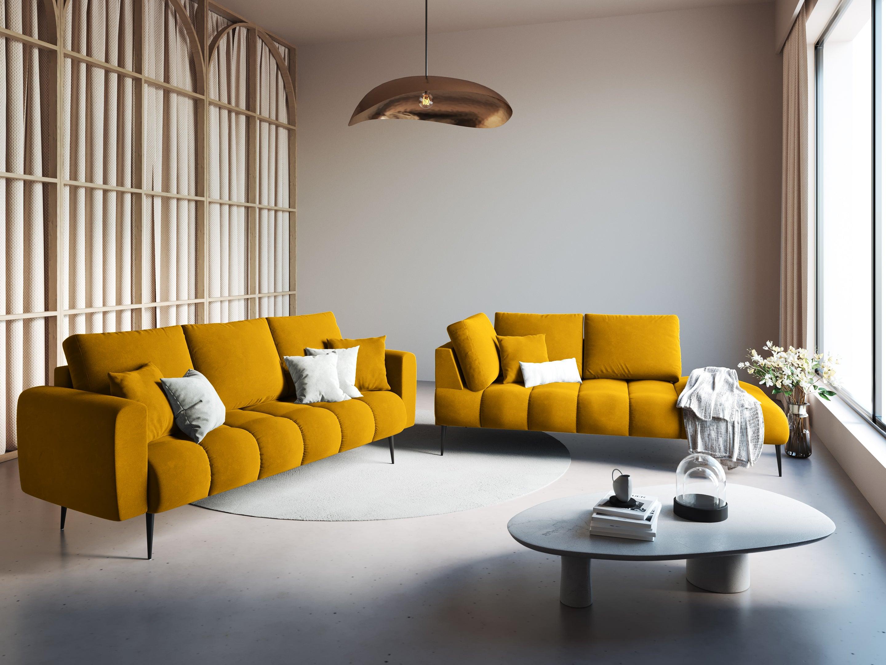 Sofa aksamitna 3-osobowa OCTAVE żółty z czarną podstawą Interieurs 86    Eye on Design
