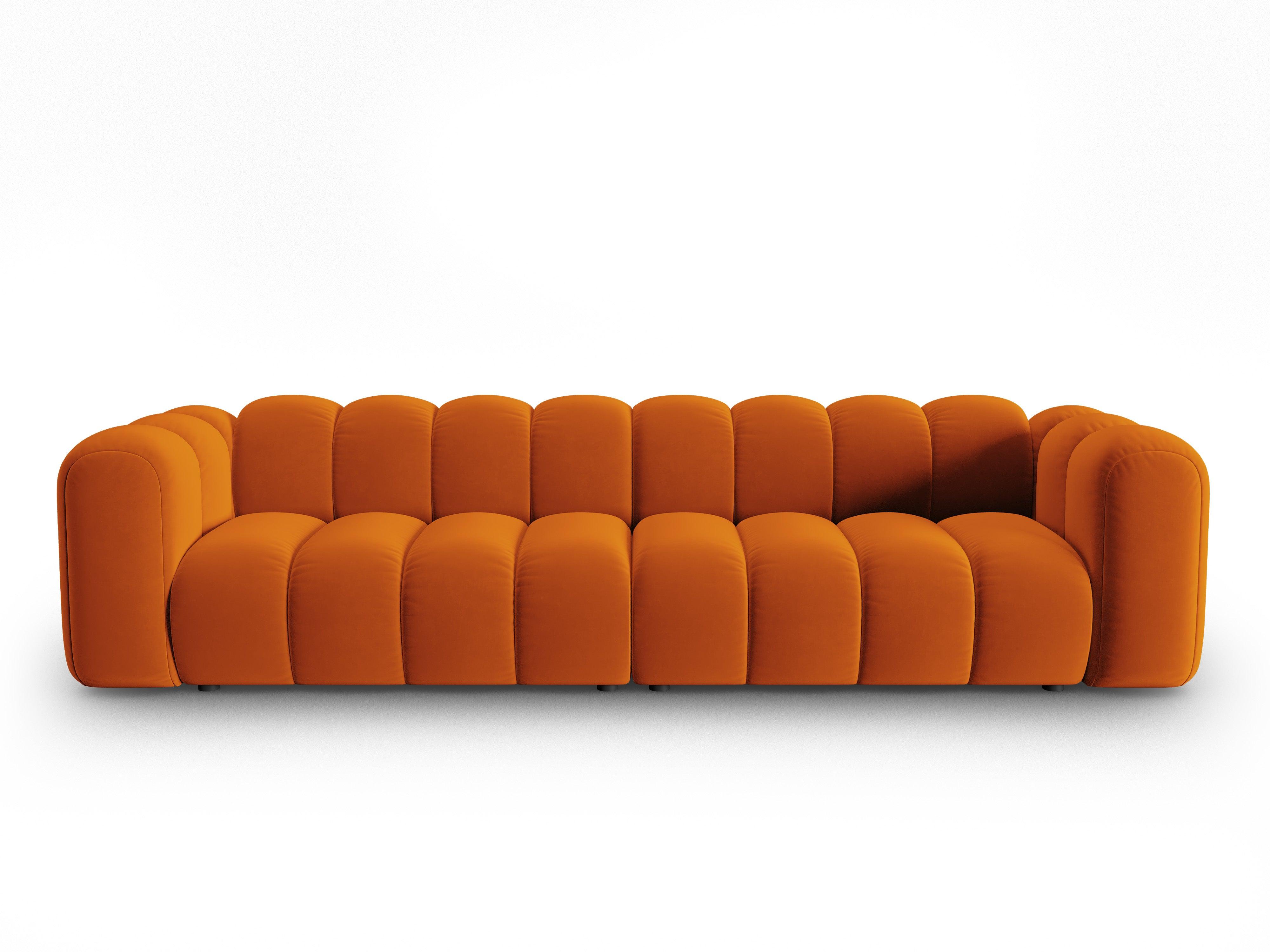 Sofa aksamitna 4-osobowa SKYLER ceglany Interieurs 86    Eye on Design