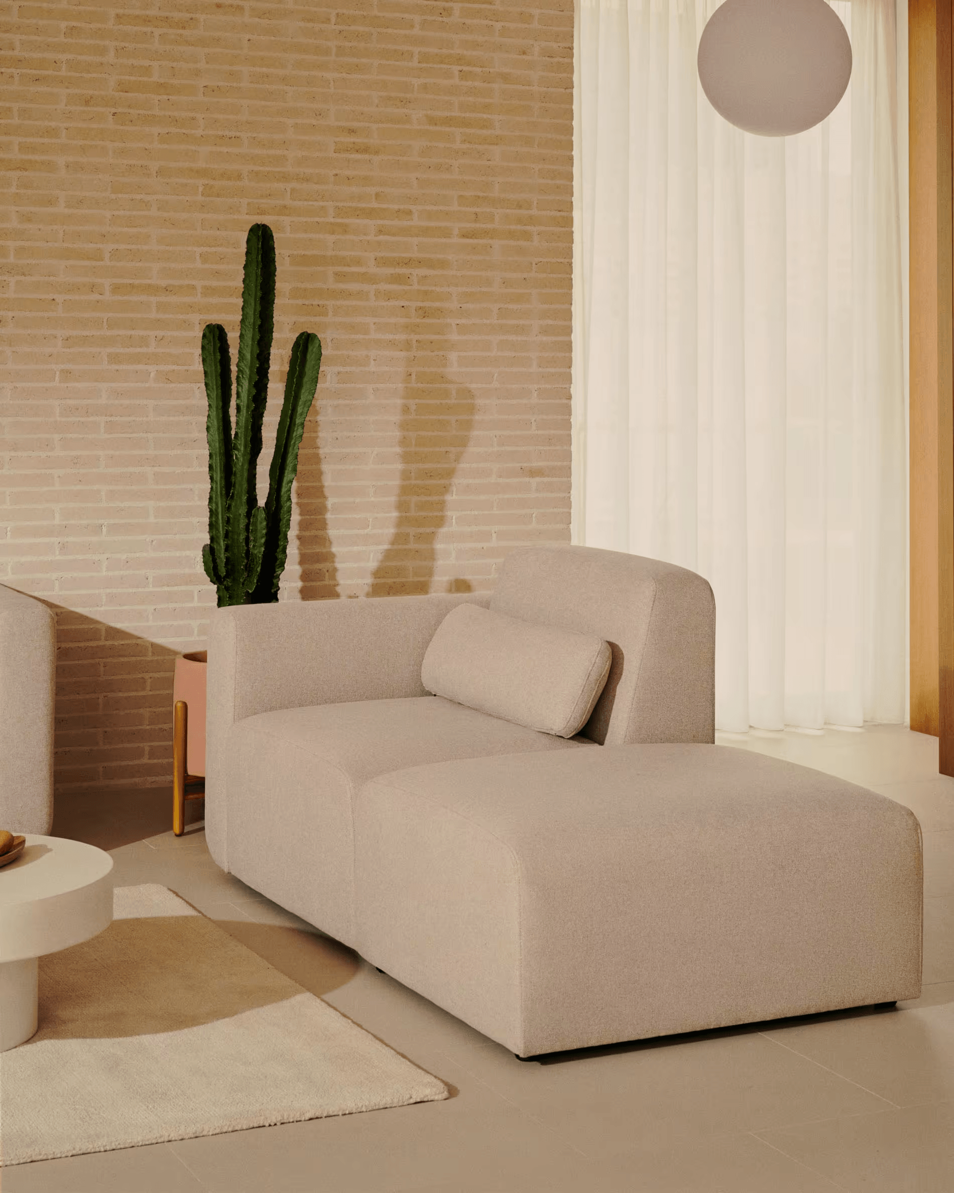 Sofa modułowa NEOM - puf beżowy La Forma    Eye on Design