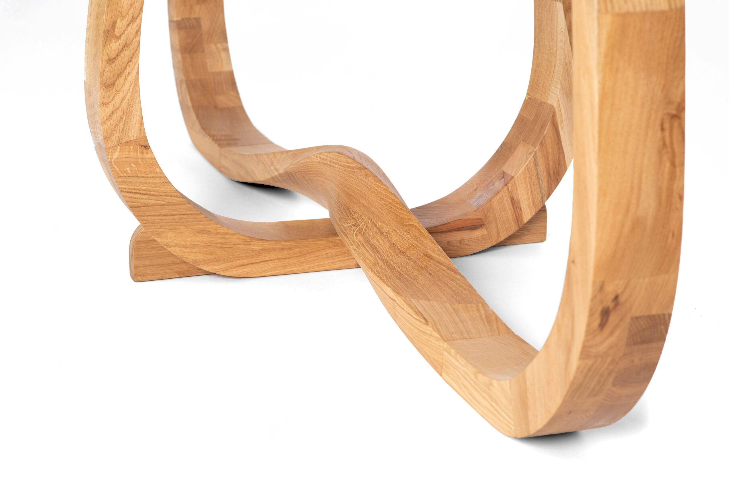 Stół jadalniany LUP drewniany polerowany Szyszka Design    Eye on Design