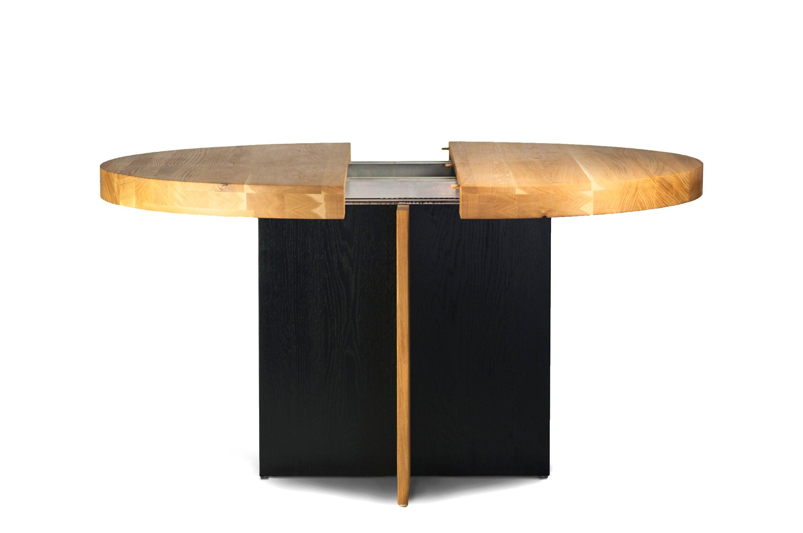 Stół okrągły ROSTO drewno szczotkowane Szyszka Design    Eye on Design