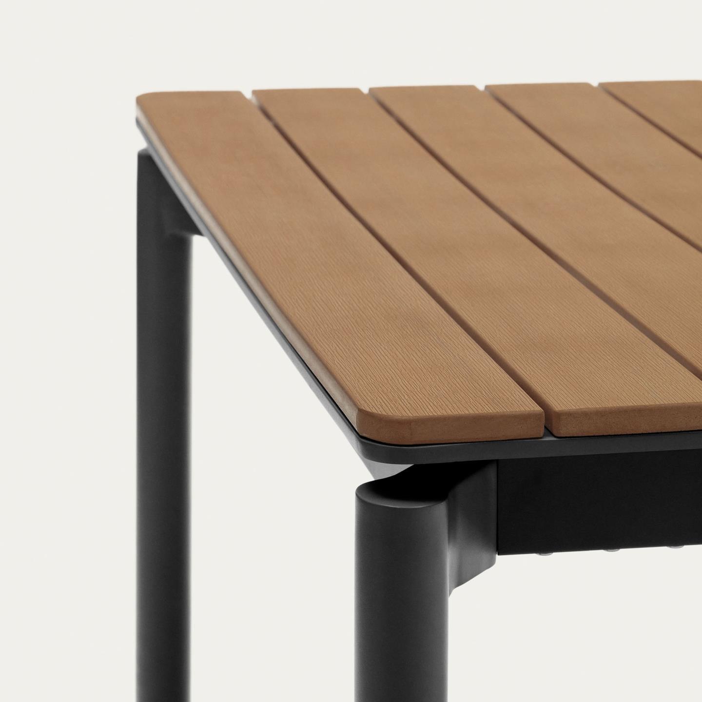 Stół rozkładany ogrodowy CANYELLES polidrewno z czarną podstawą La Forma    Eye on Design