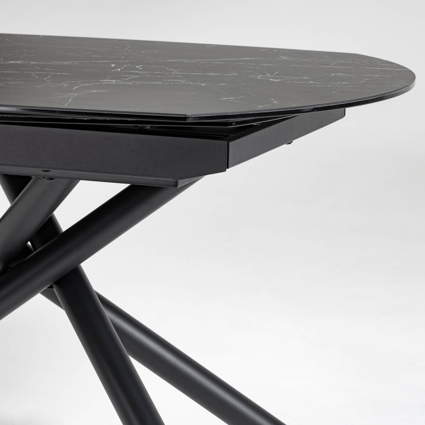 Stół rozkładany YODALIA czarny z porcelanowym blatem La Forma    Eye on Design