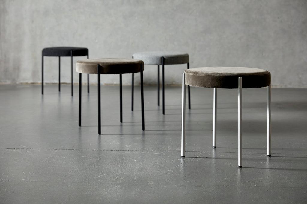 Stołek SERIES 430 STOOL BLACK - kolor do wyboru Verpan    Eye on Design