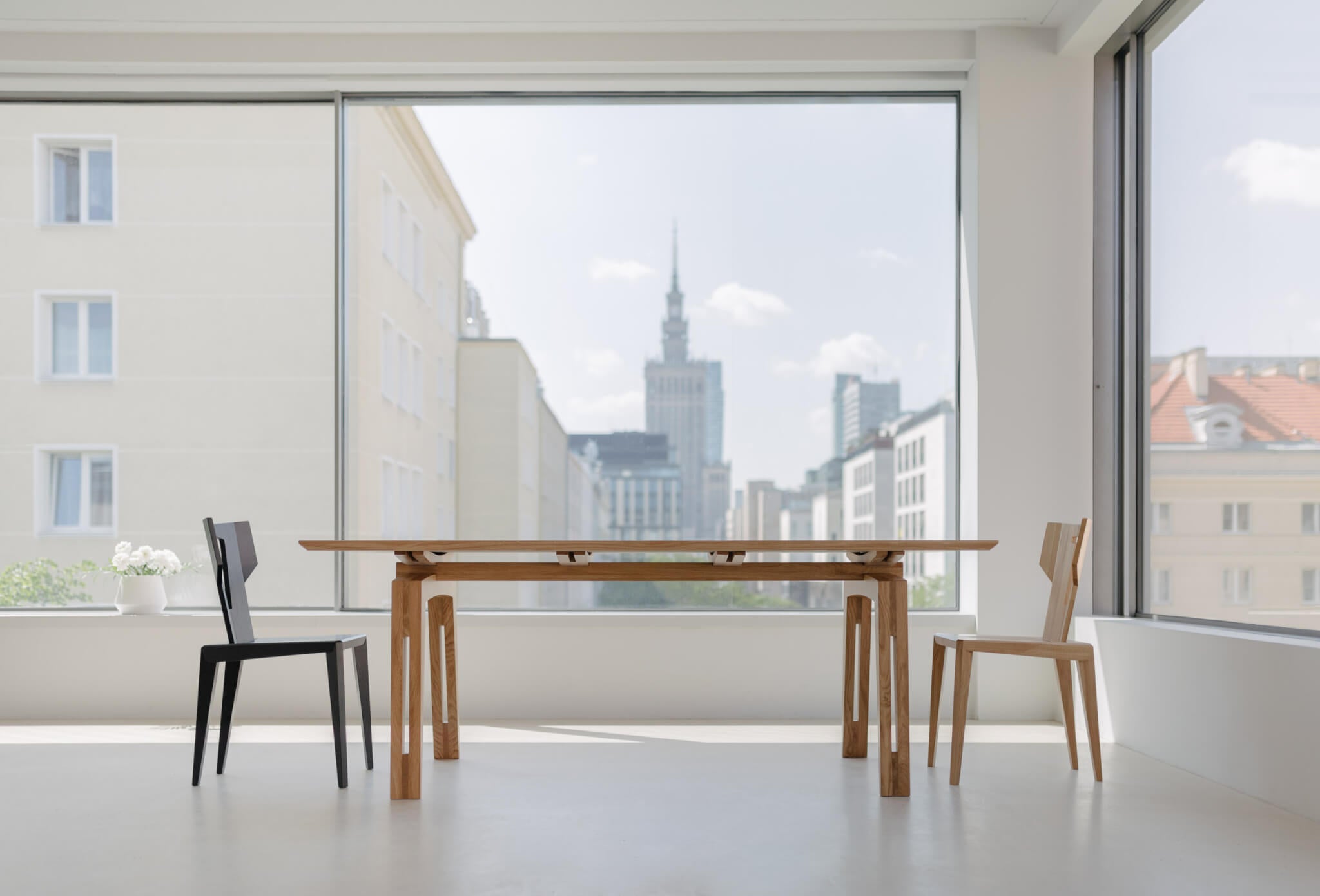 PEGAS Chair Black