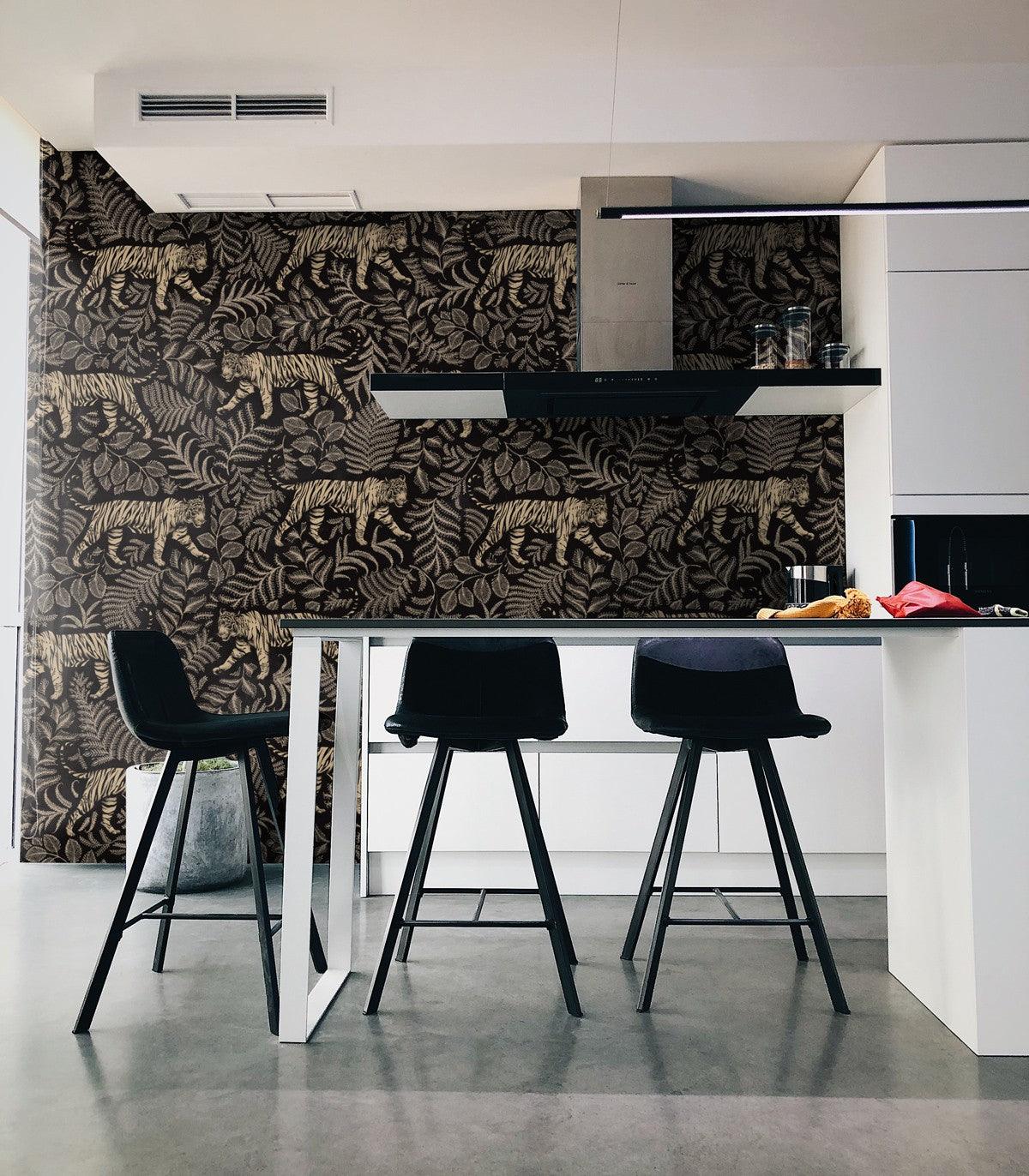 Tapeta CAMOUFLAGED TIGER Wallcolors    Eye on Design